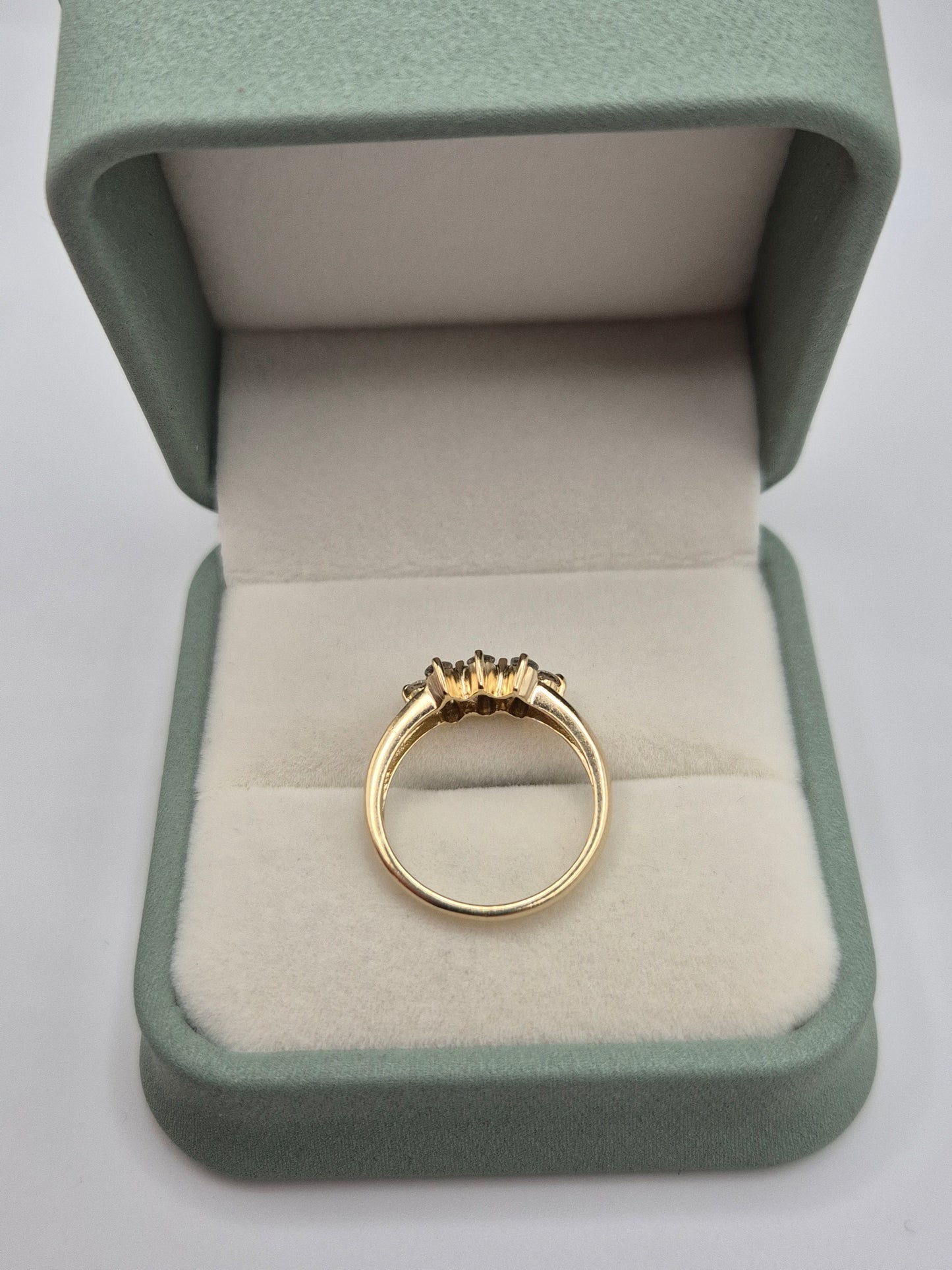 9ct gold topaz ring