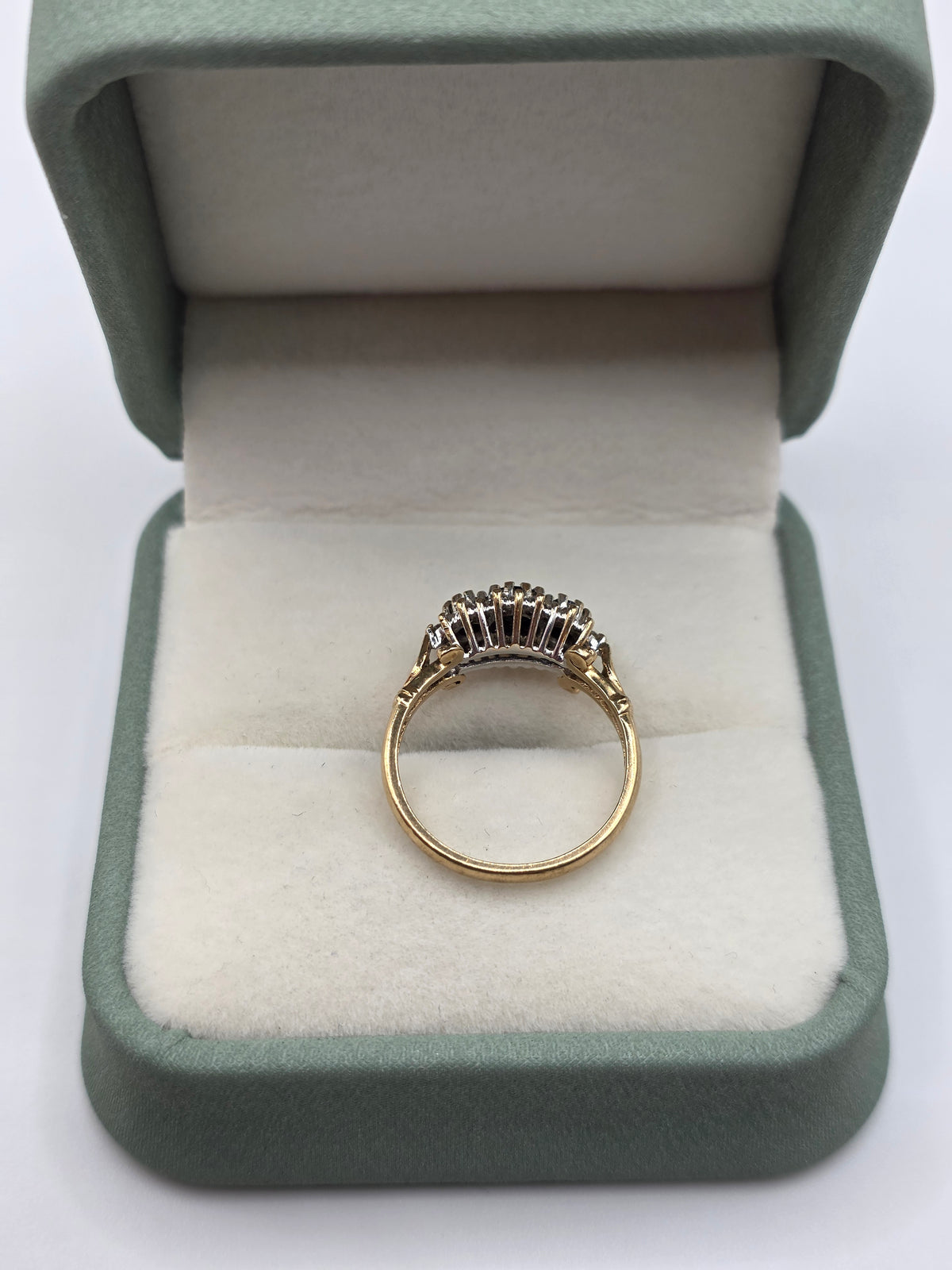 9ct gold sapphire and diamond ring
