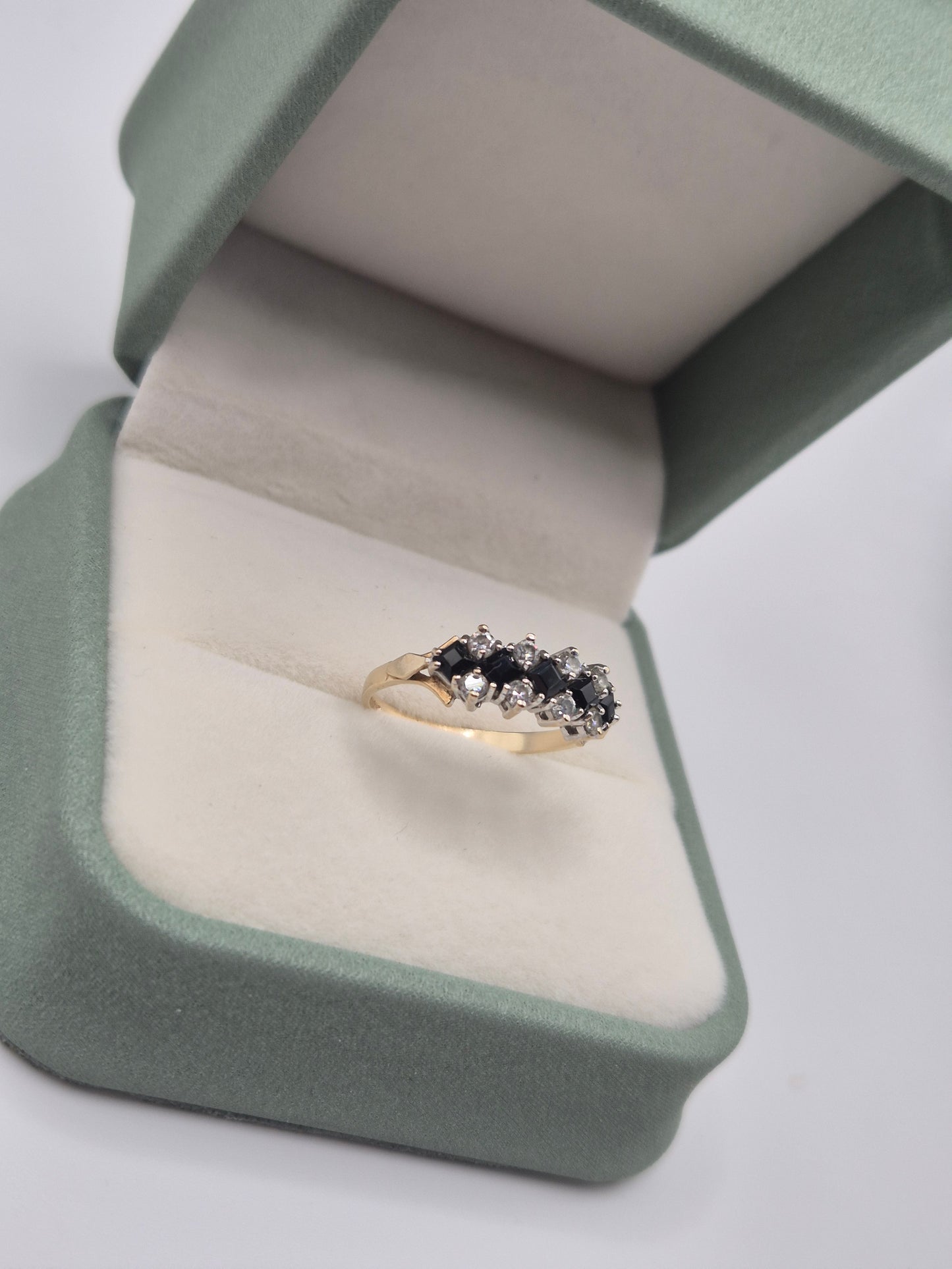 9ct gold sapphire and cz ring