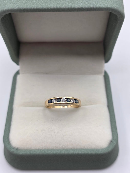 9ct gold sapphire and diamond ring