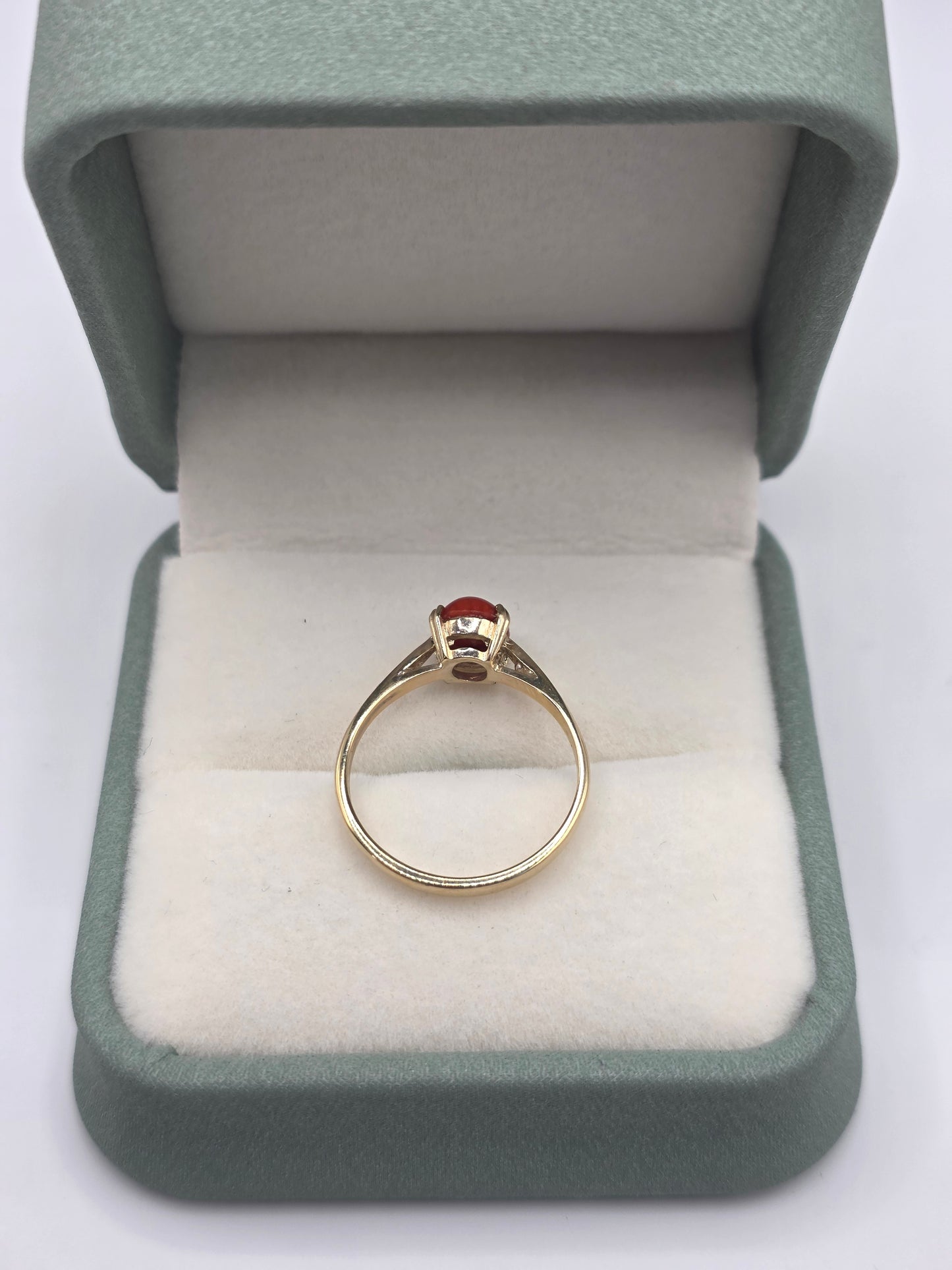 9ct gold coral ring