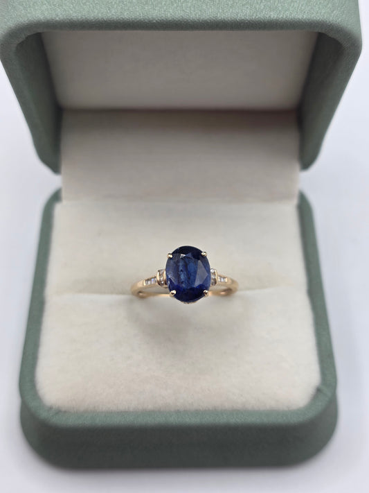 9ct gold kyanite and diamond ring