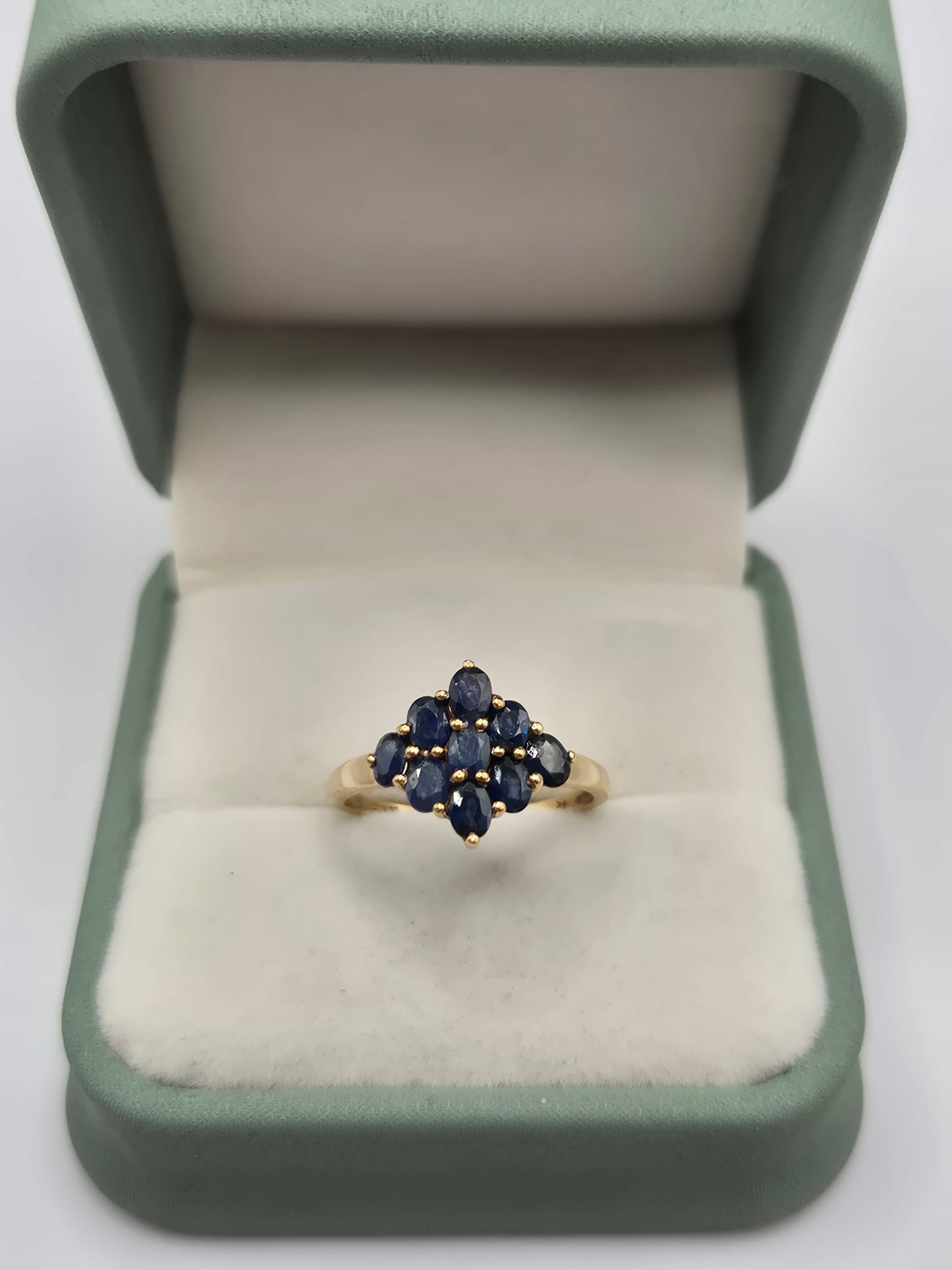 9ct gold sapphire ring