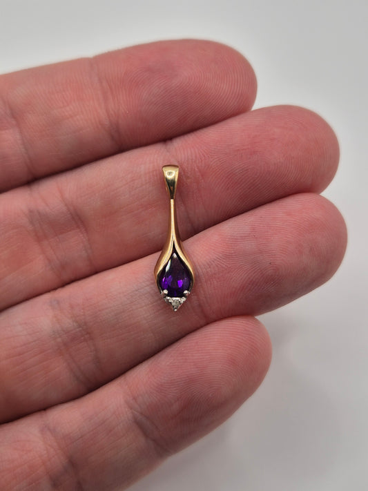 9ct gold amethyst and diamond pendant