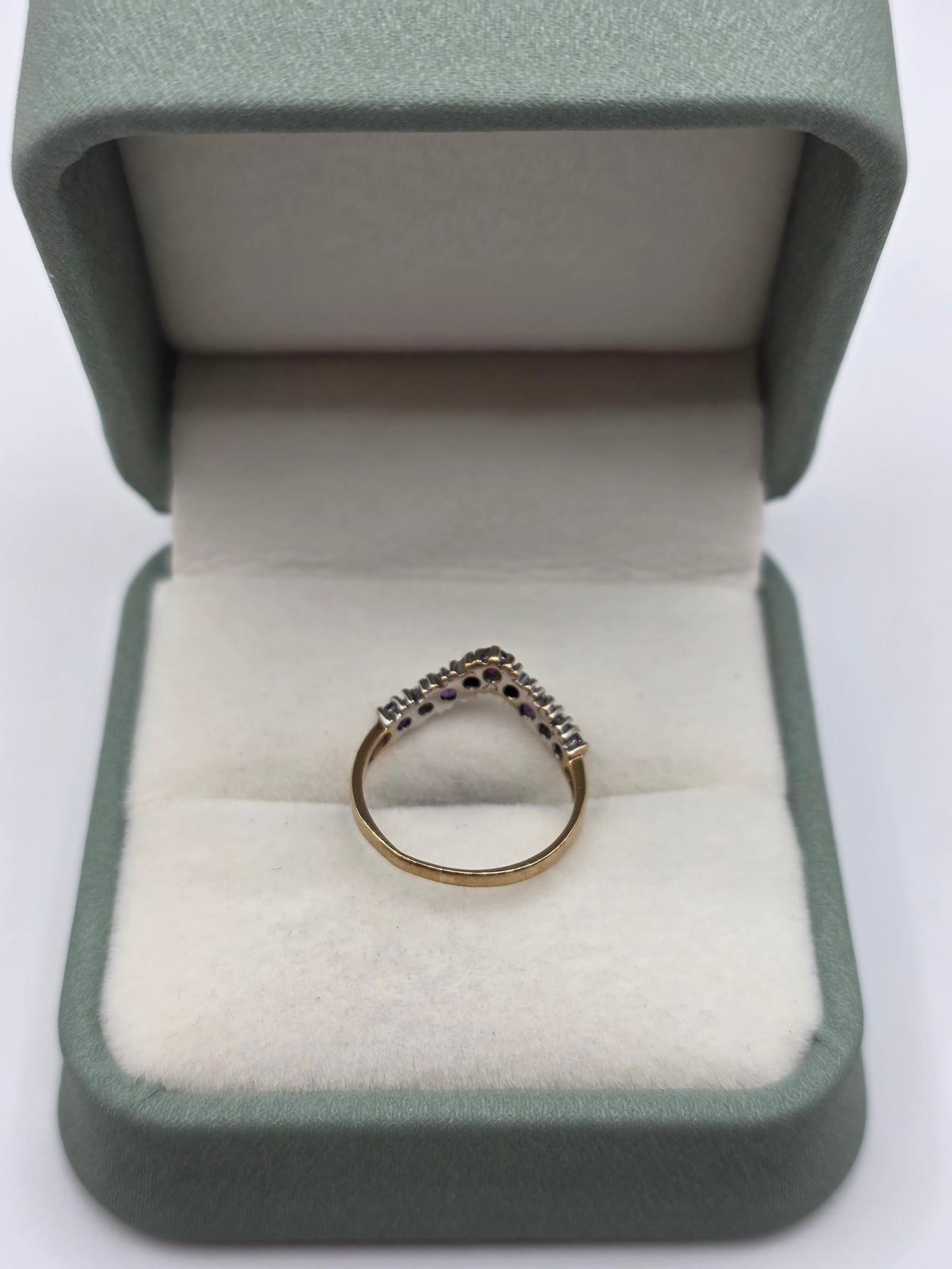 9ct gold amethyst and diamond wishbone ring