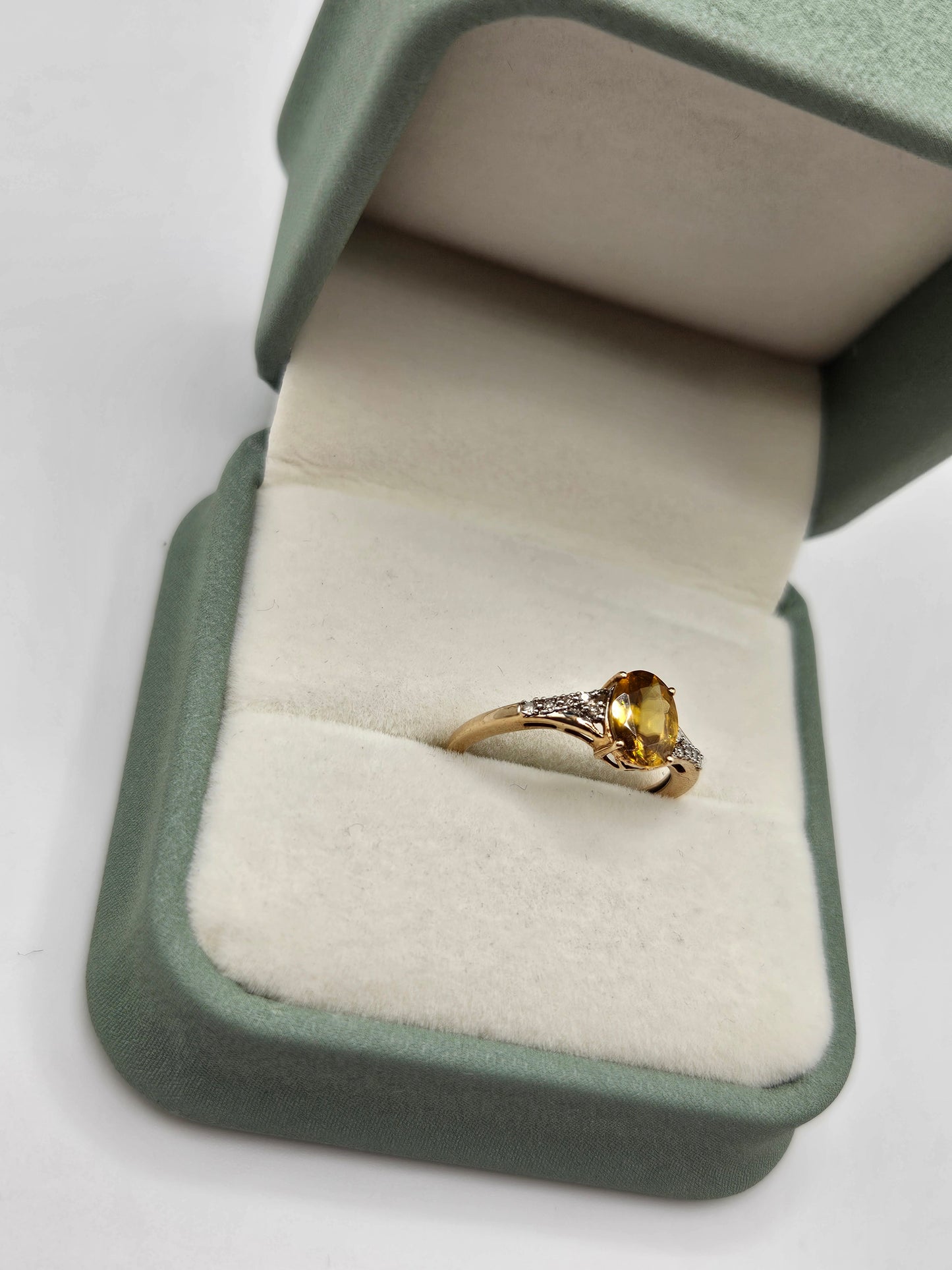 9ct gold citrine and diamond ring