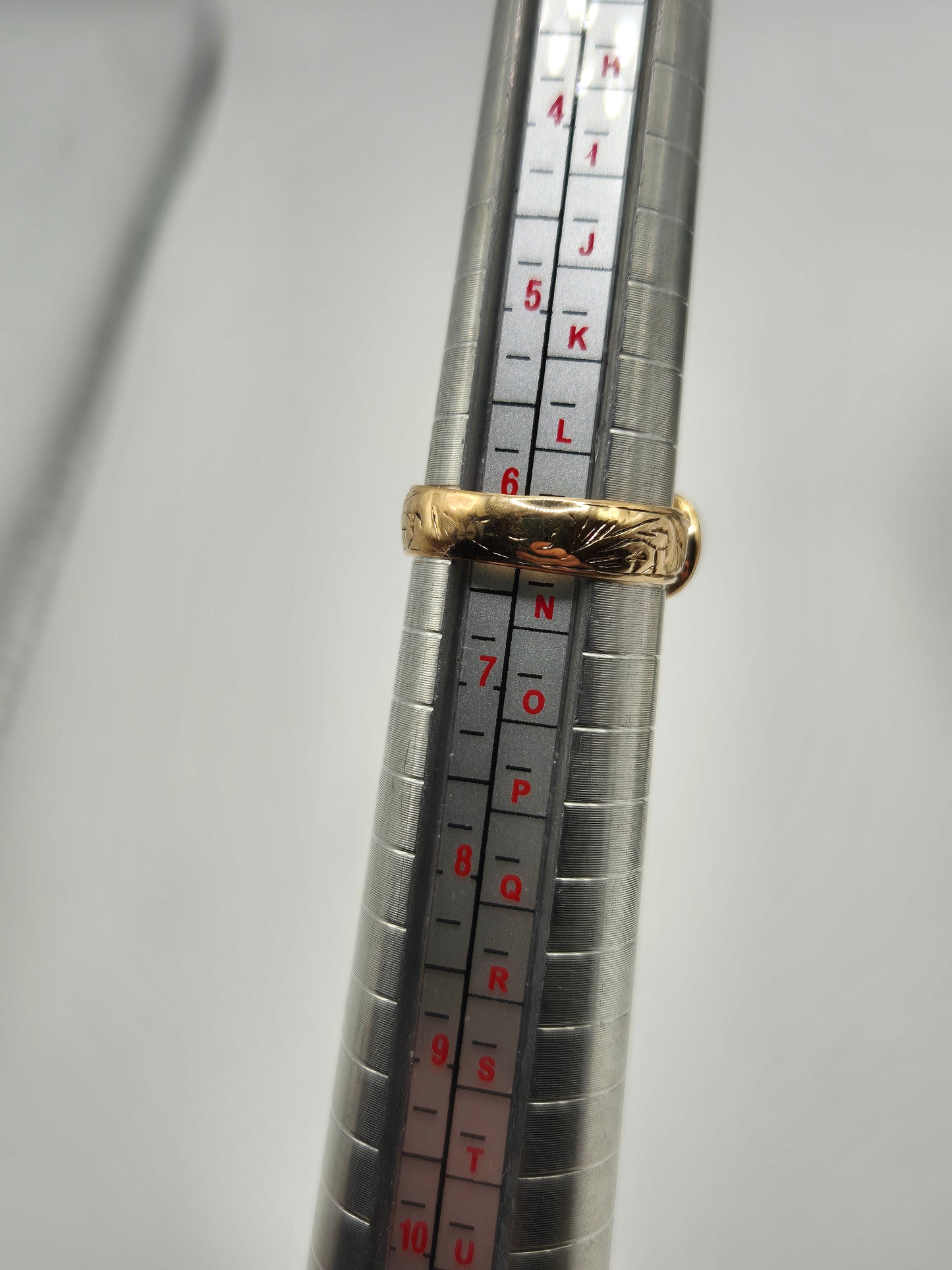 9ct gold buckle ring