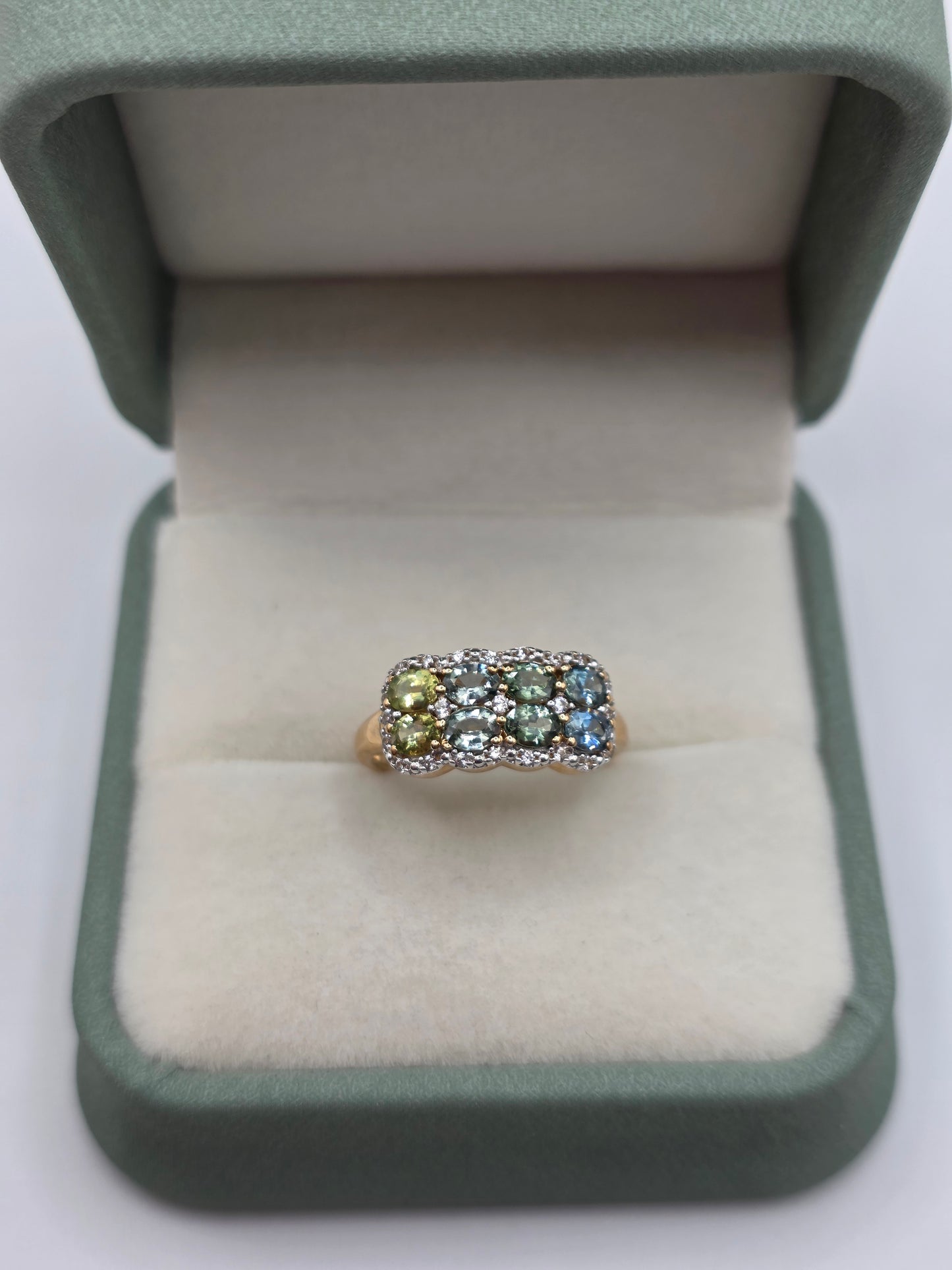 9ct gold topaz ring