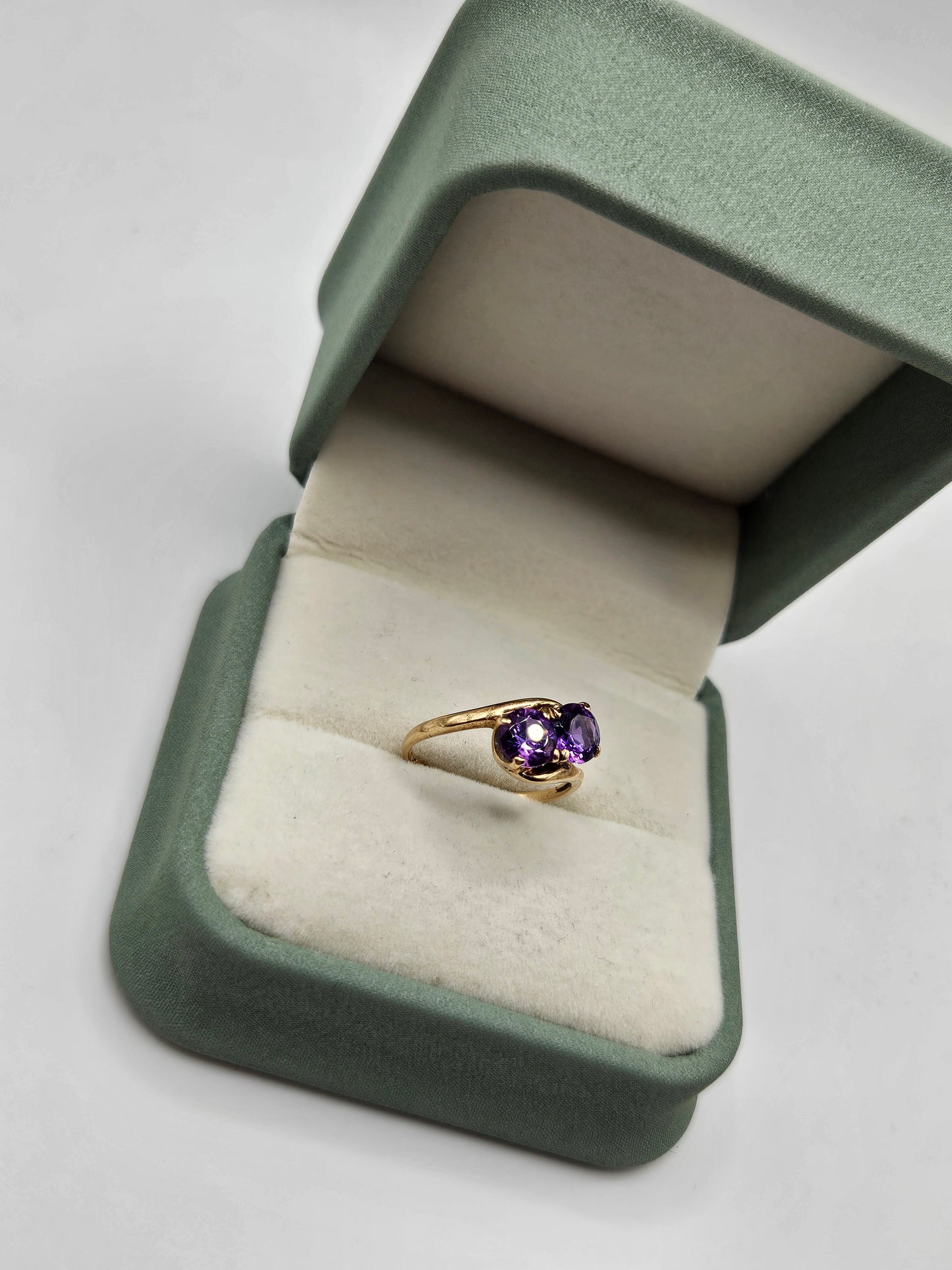 9ct gold amethyst ring