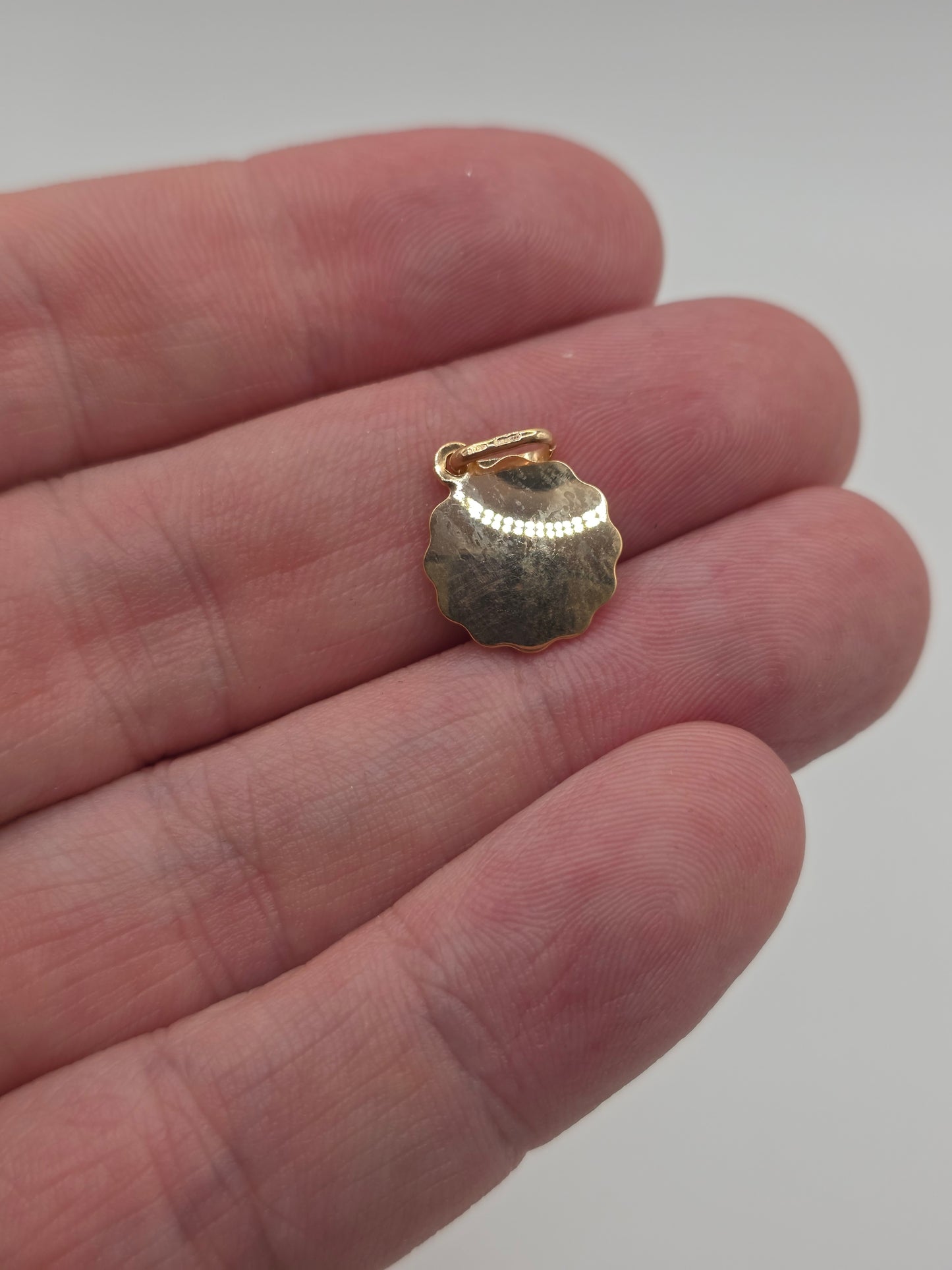 9ct gold st mary charm