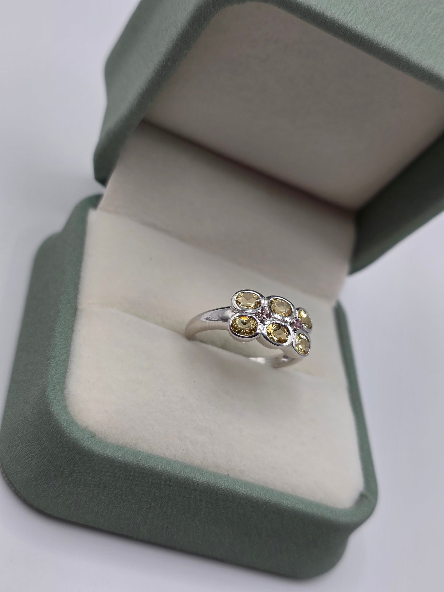 9ct white gold yellow beryl and tourmaline ring
