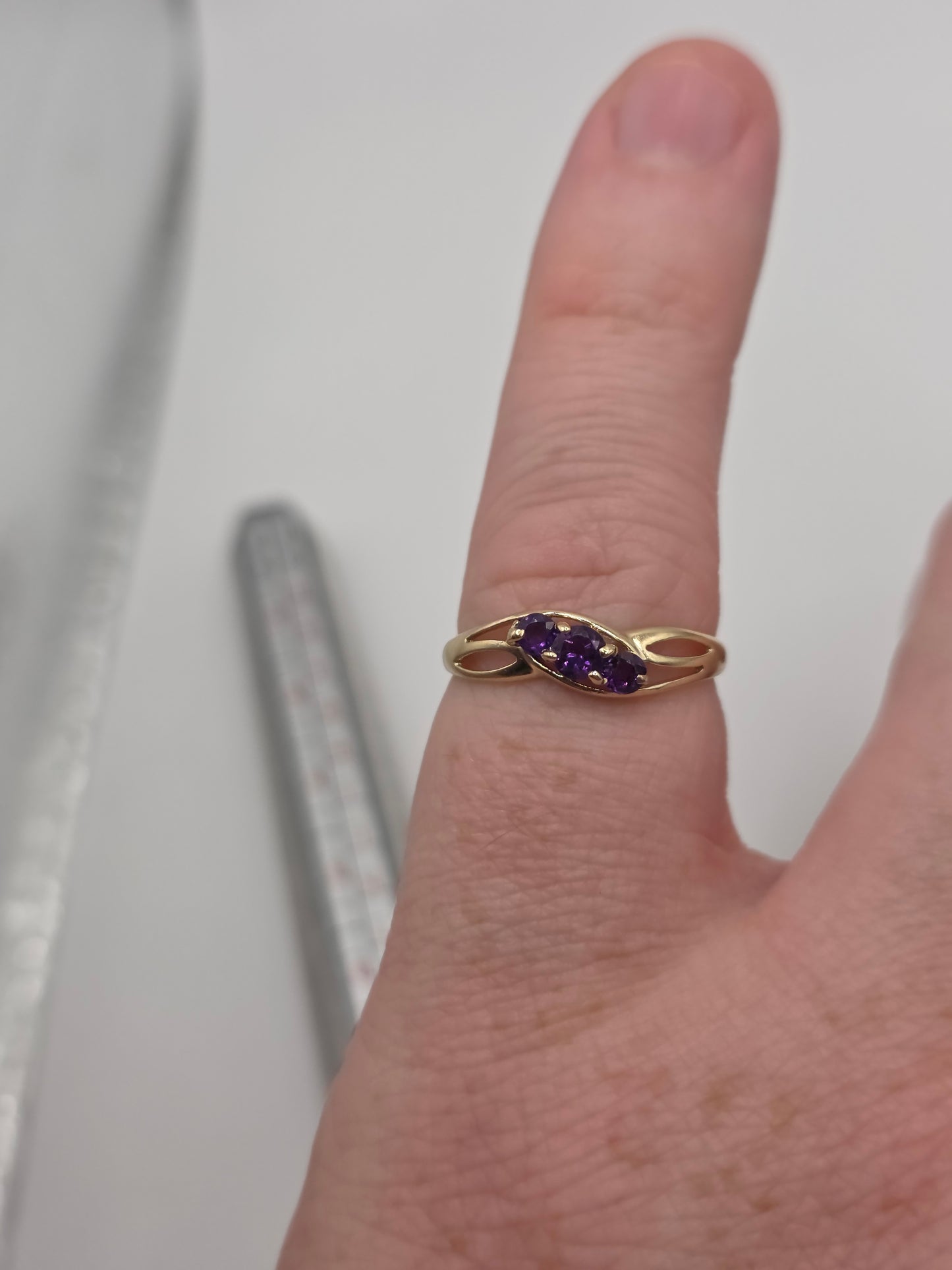 9ct gold amethyst ring