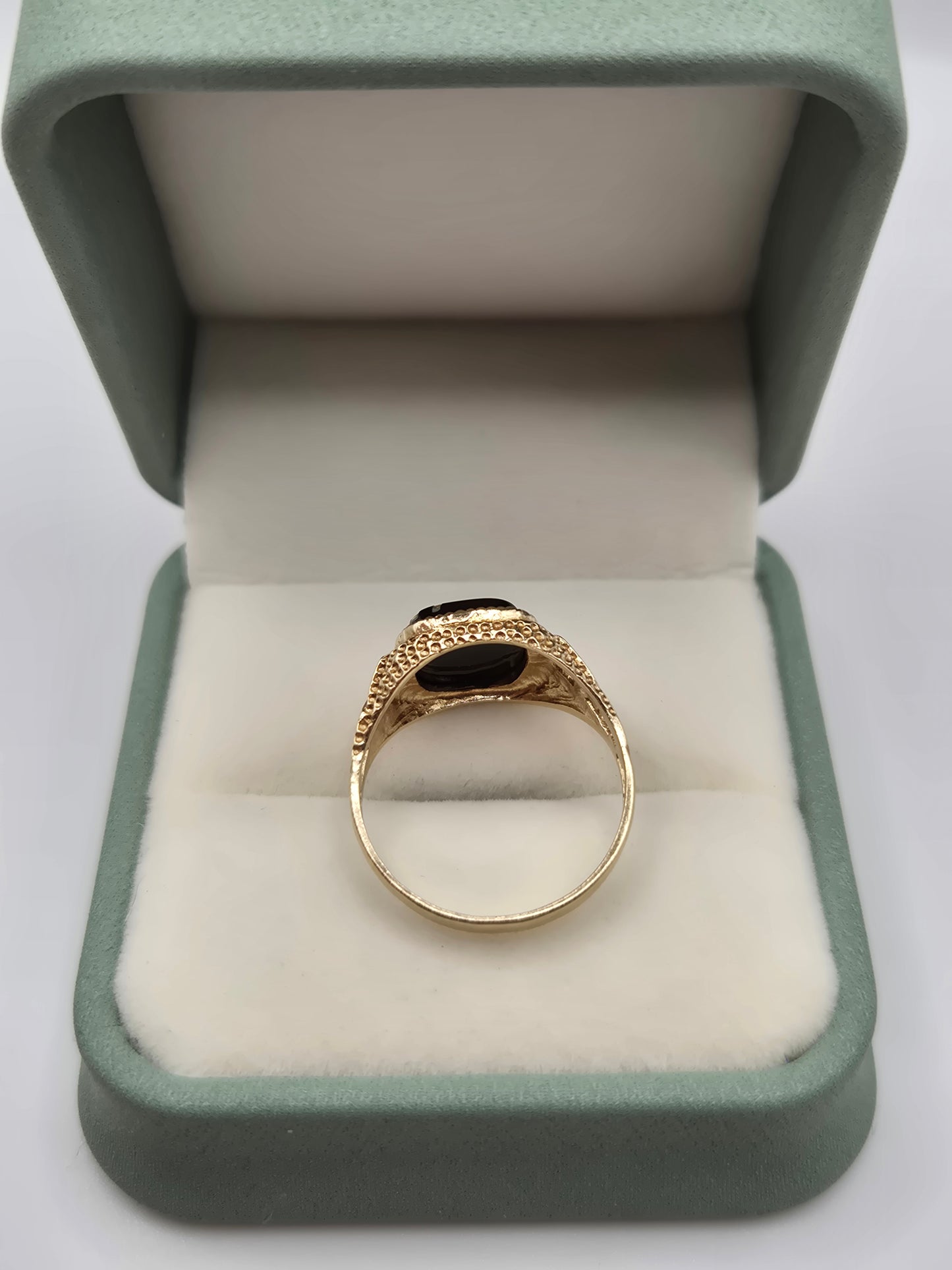 9ct gold onyx signet ring