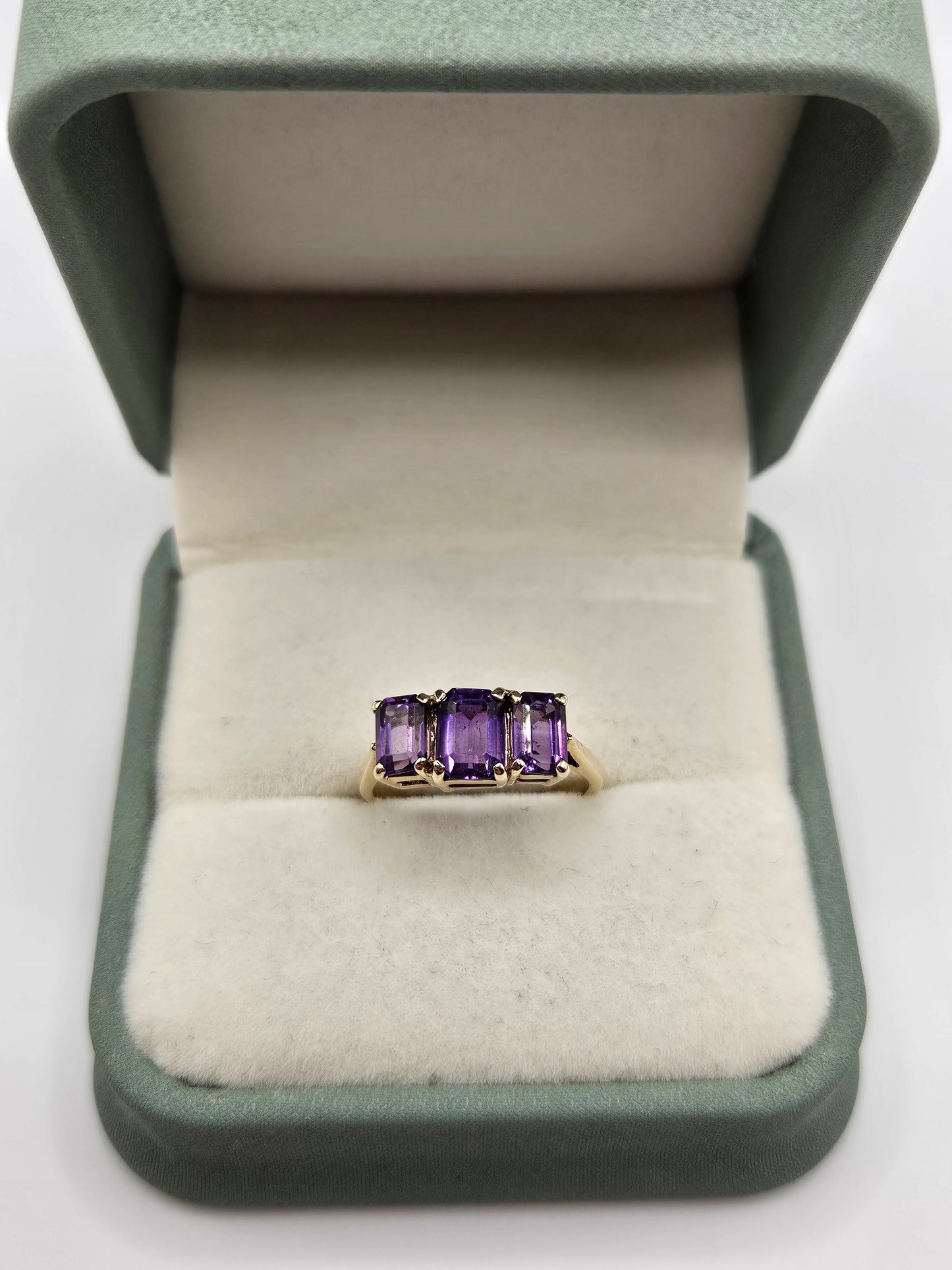 9ct gold amethyst ring