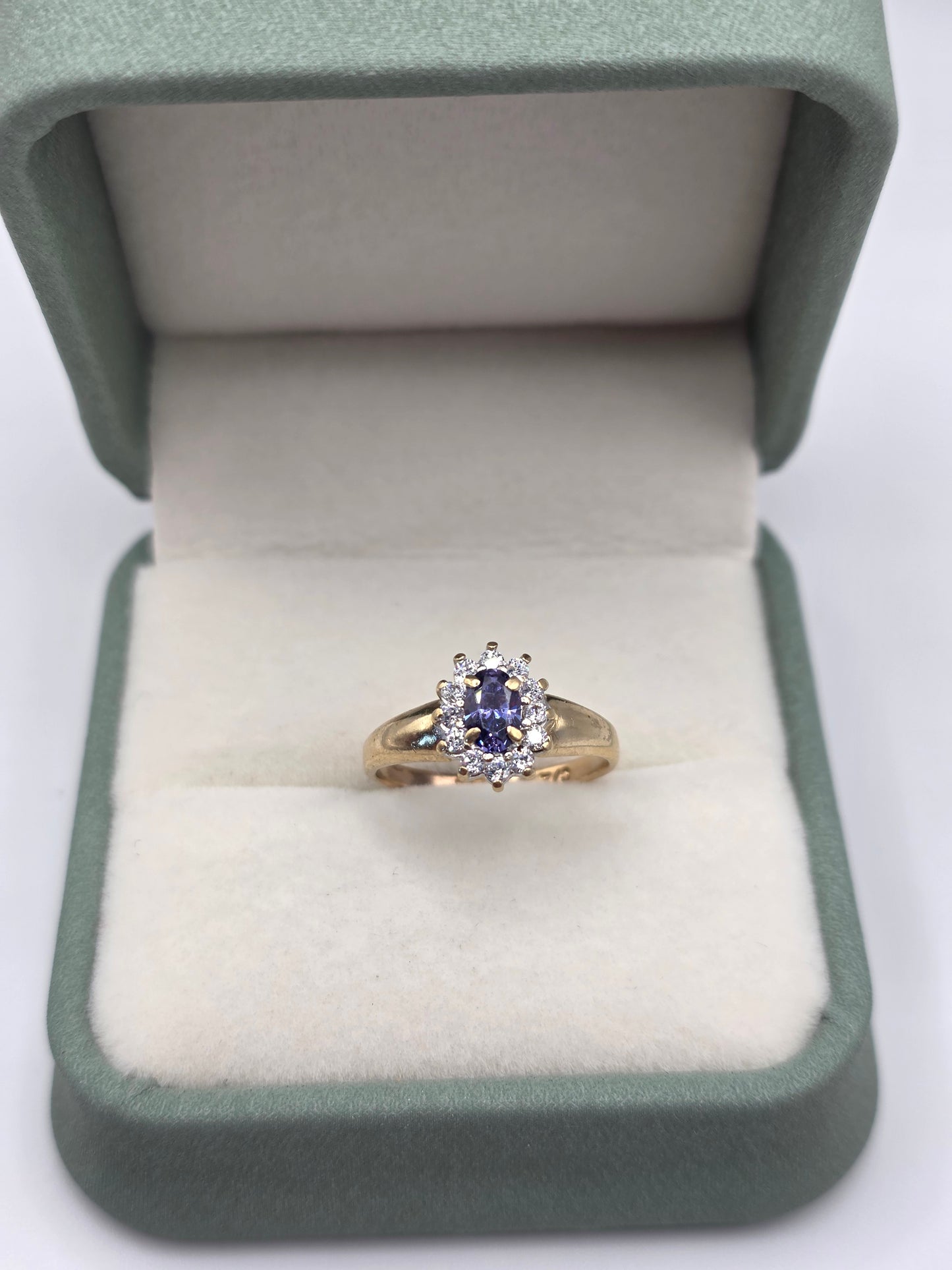 9ct gold tanzanite and cz ring