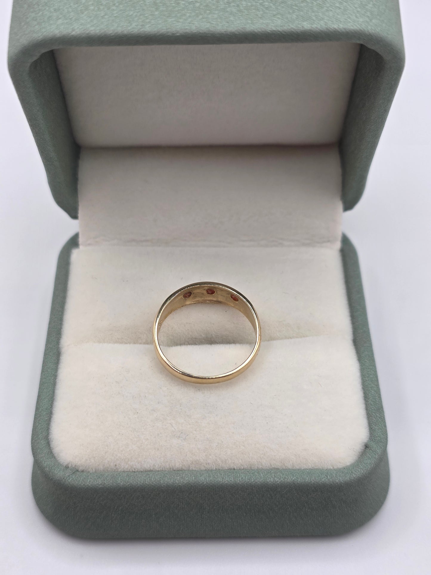 9ct gold coral gypsy ring