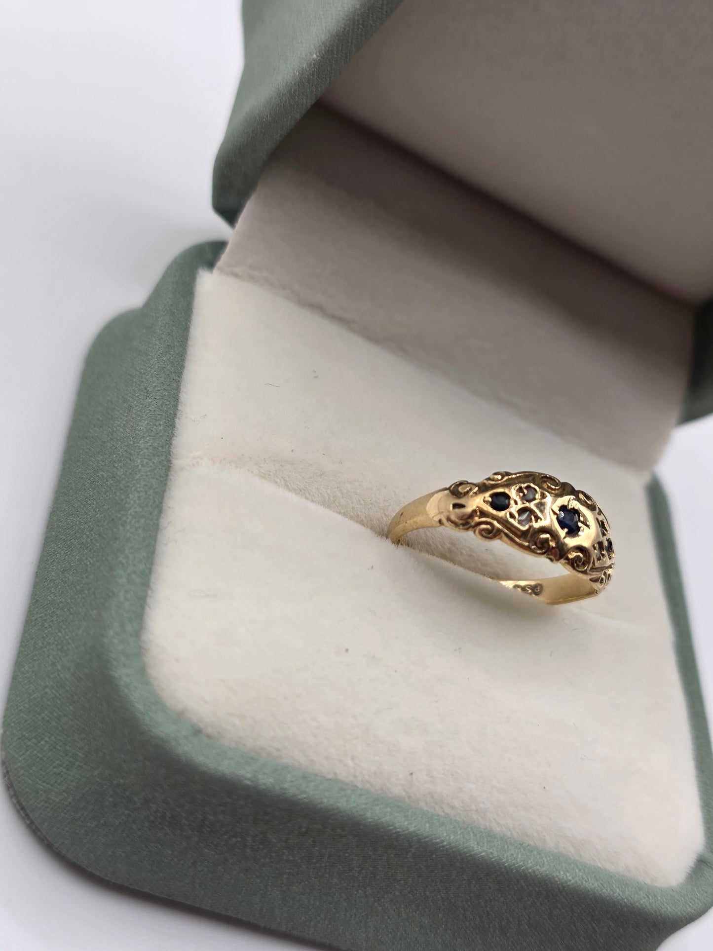 9ct gold sapphire and diamond gypsy ring