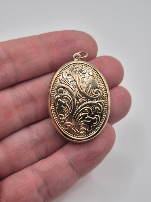 9ct gold floral locket pendant