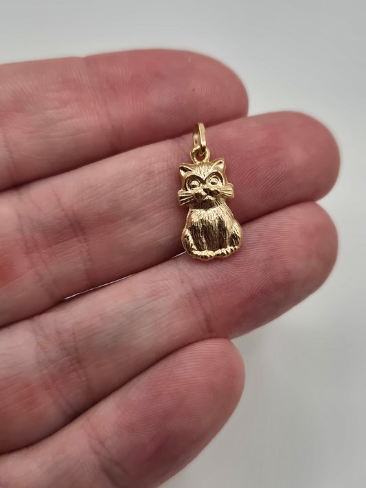 9ct gold cat charm