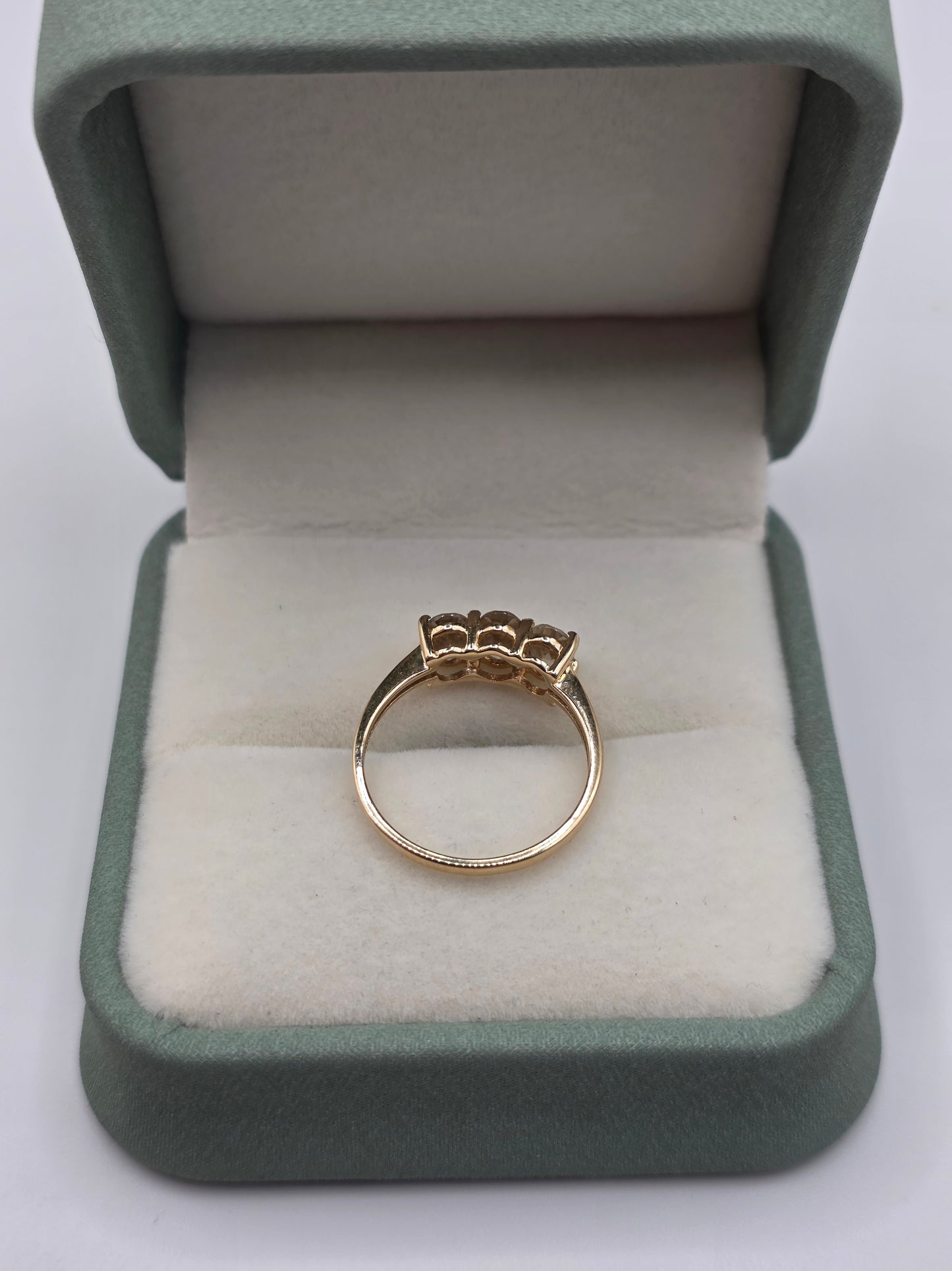 9ct gold topaz ring