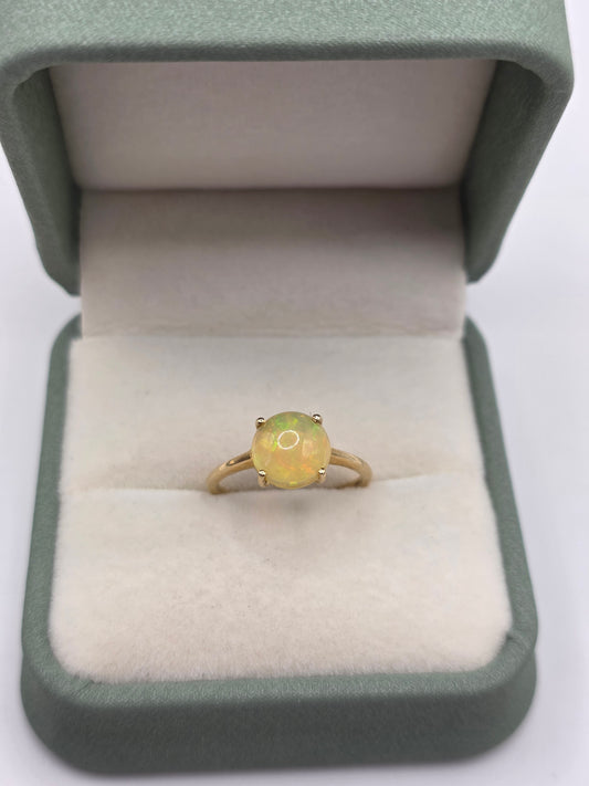 9ct gold opal ring