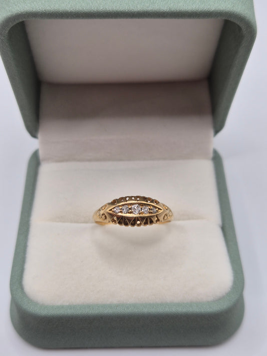 18ct gold diamond ring