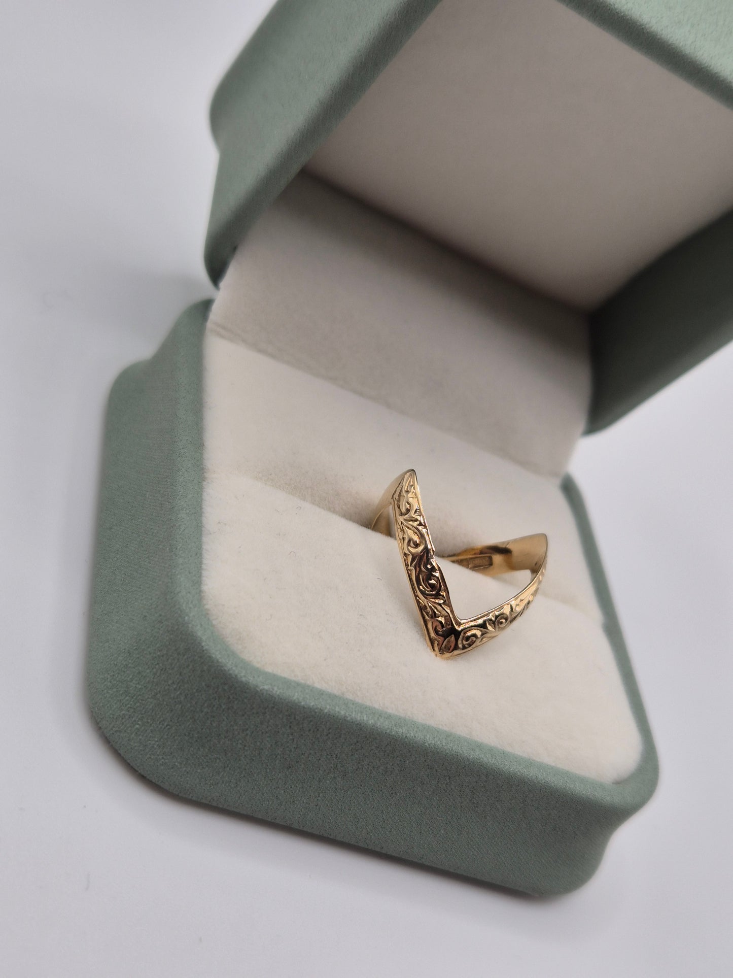 9ct gold double wishbone ring