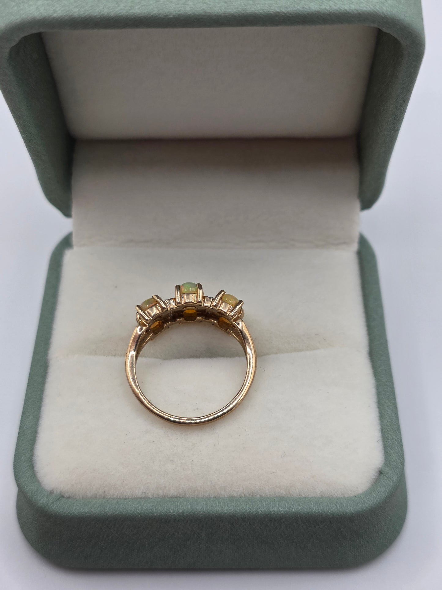 9ct gold opal and diamond ring