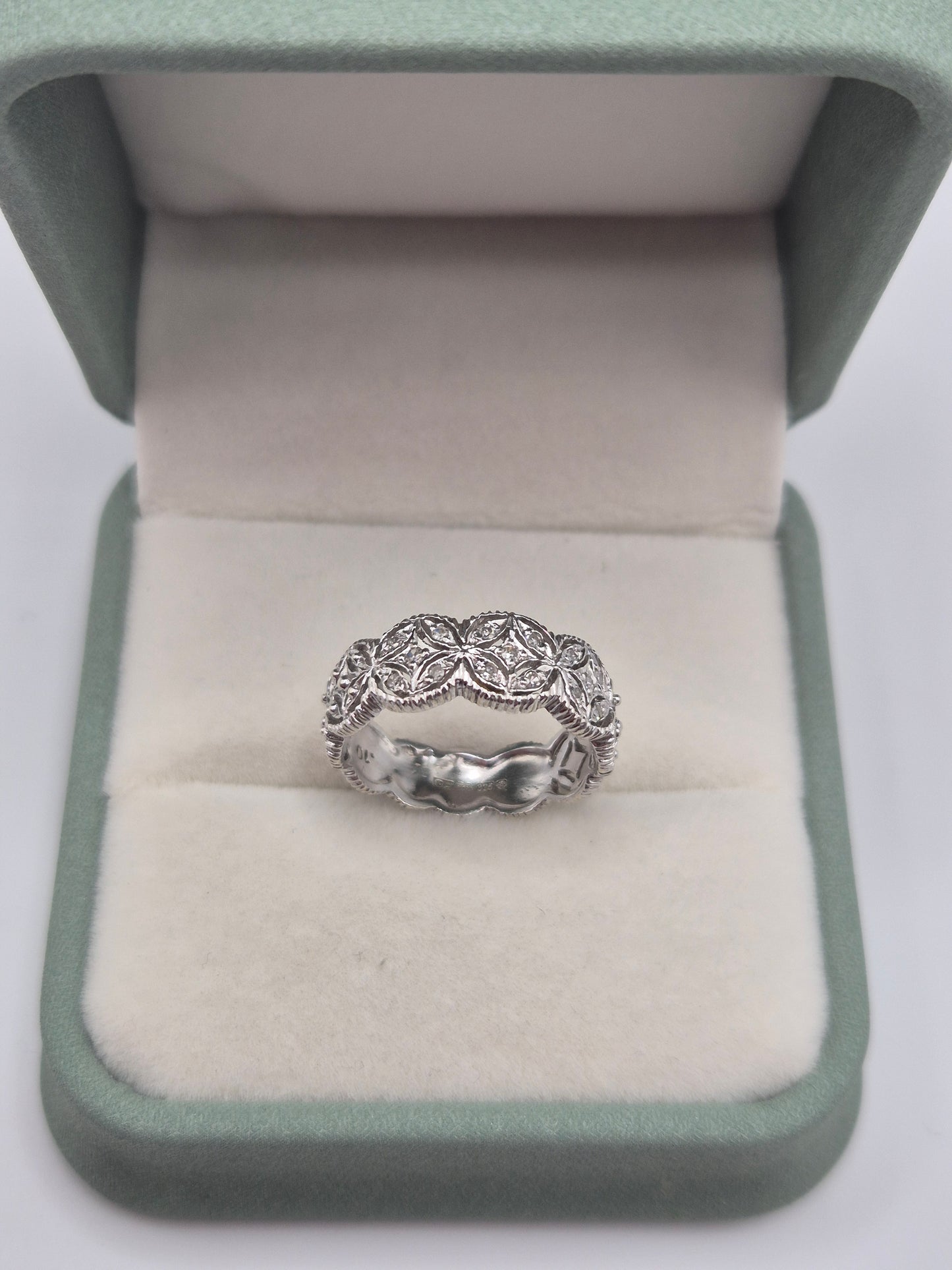 9ct white gold diamond ring