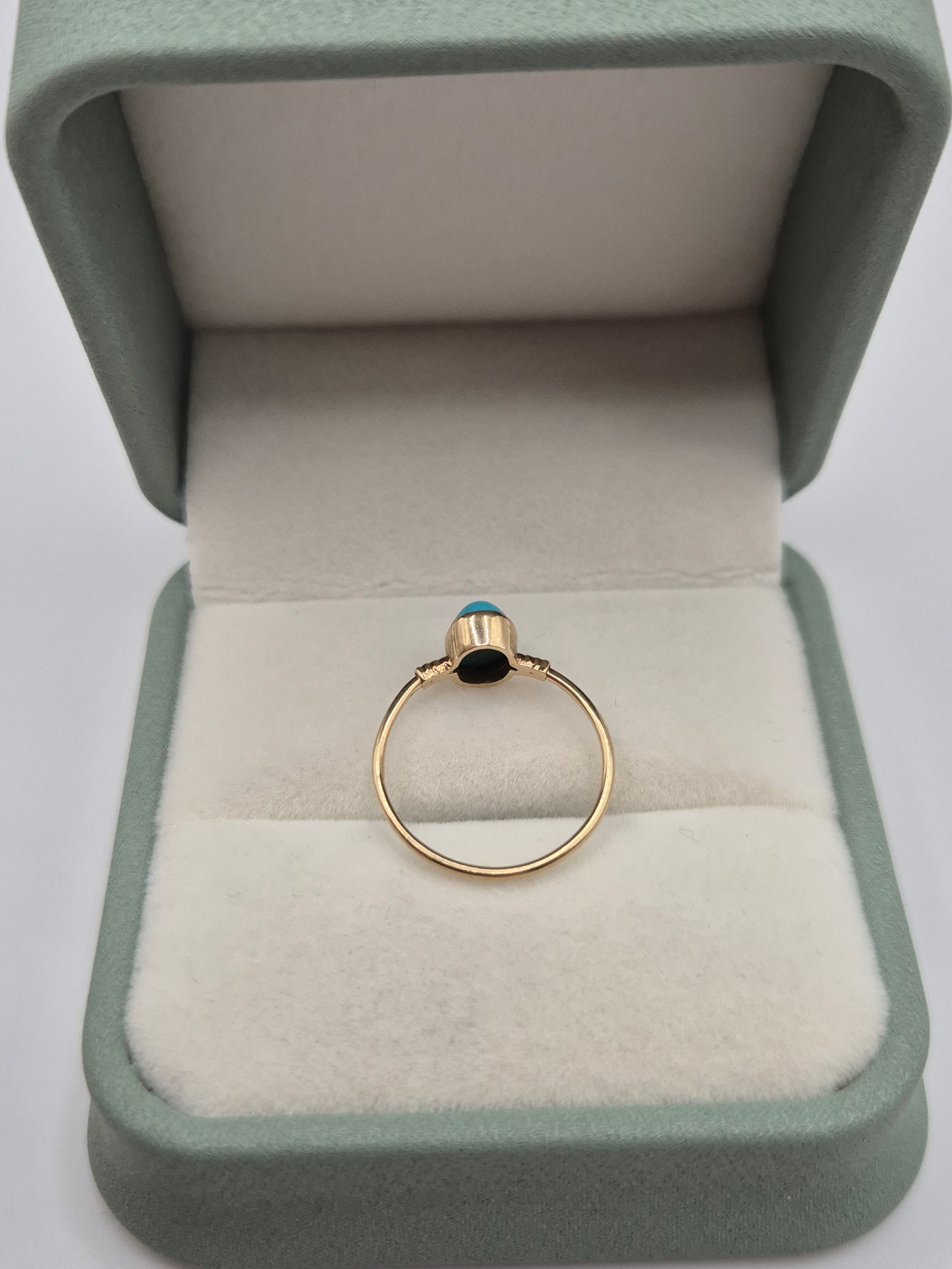 9ct gold turquoise ring