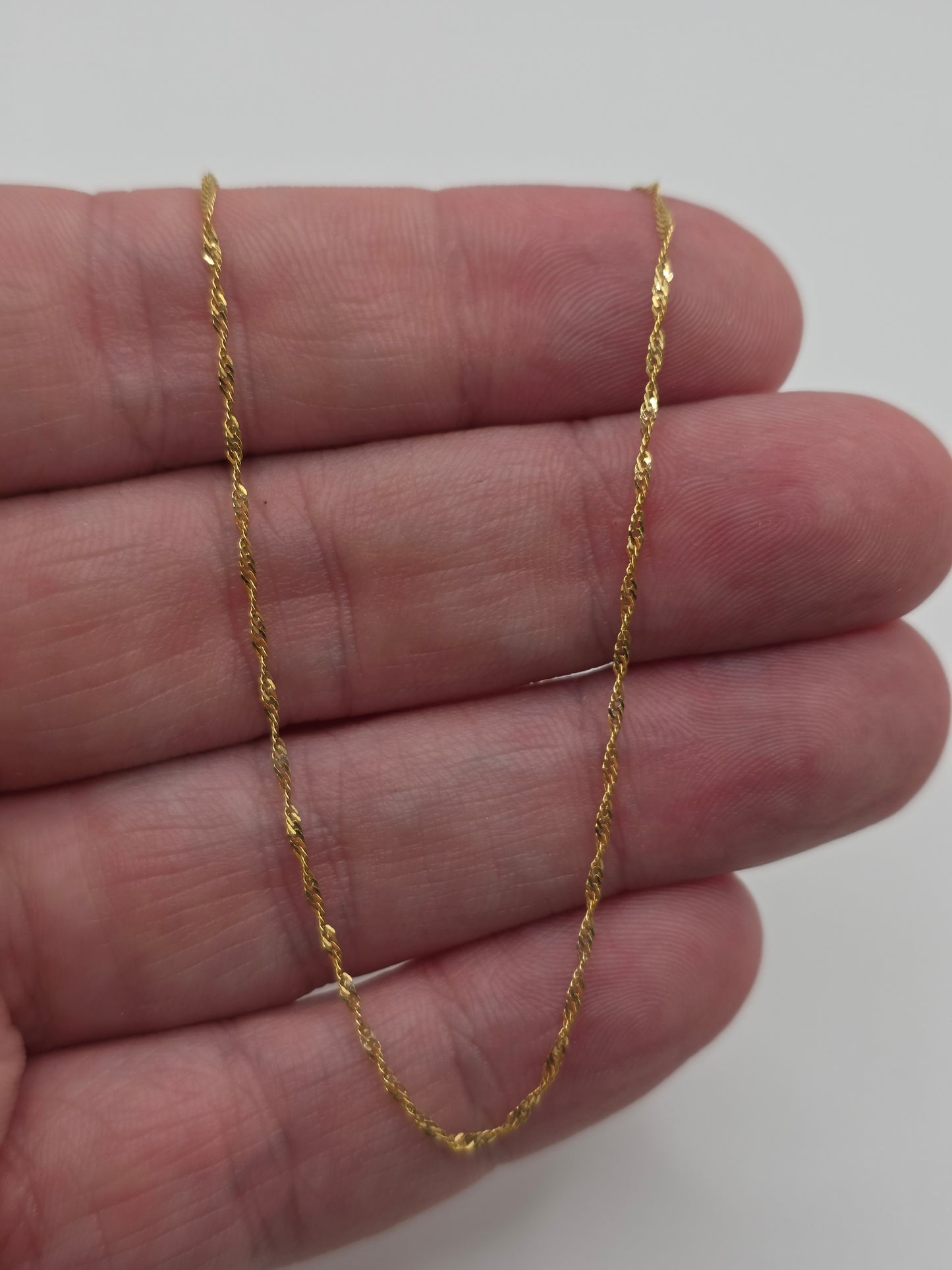 9ct gold twist chain (28)