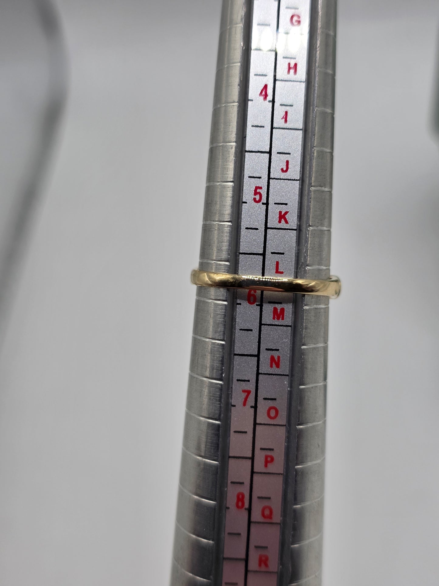 9ct gold ruby and cz ring