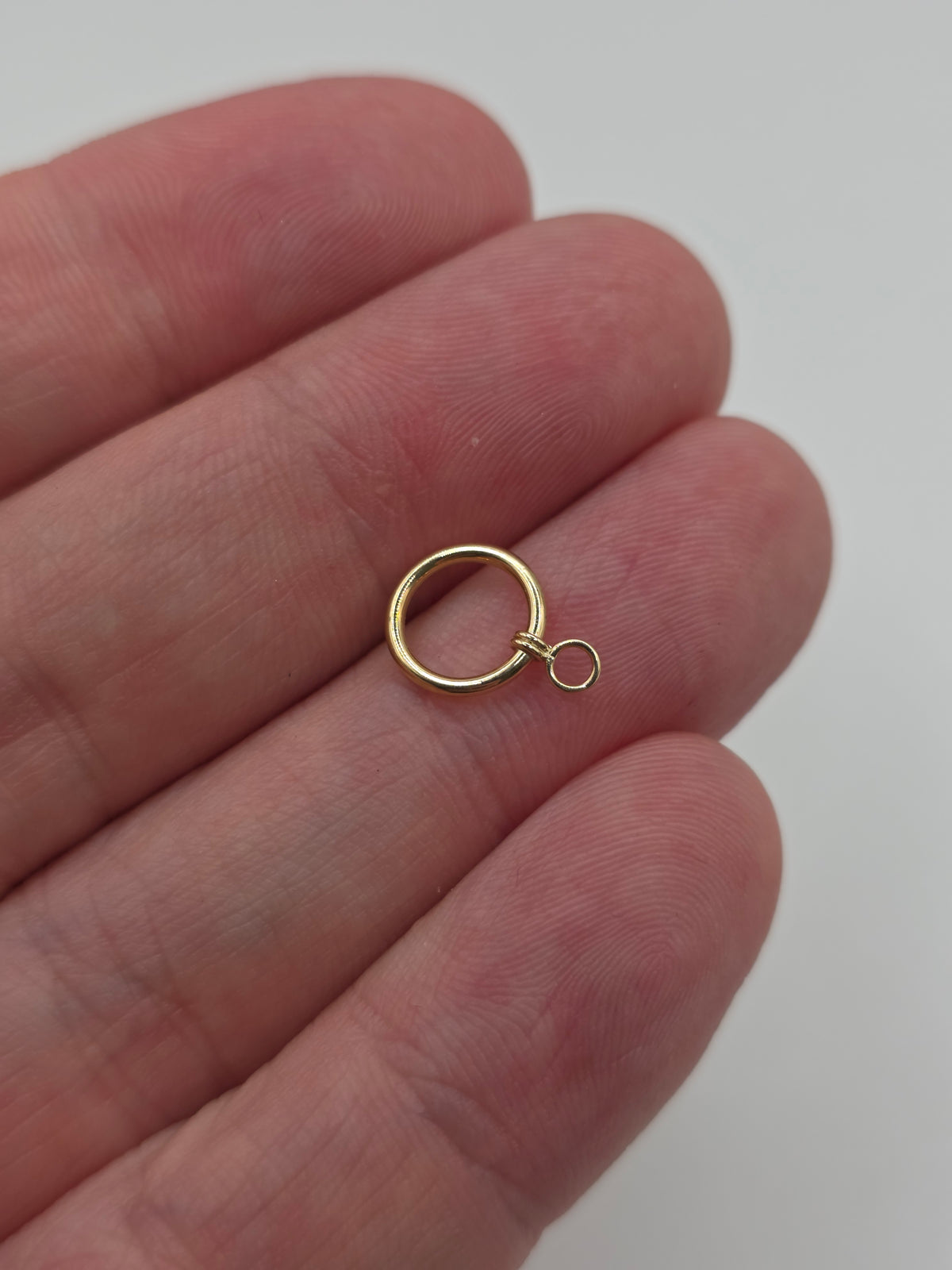 9ct gold ring charm