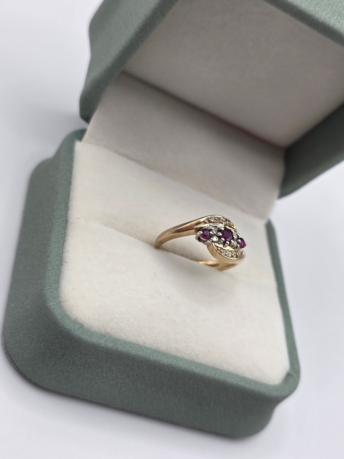 9ct gold ruby and diamond ring