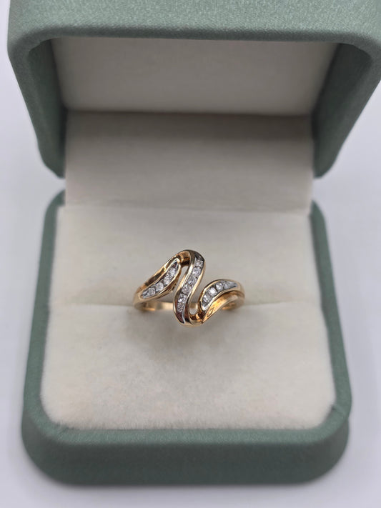 9ct gold diamond ring