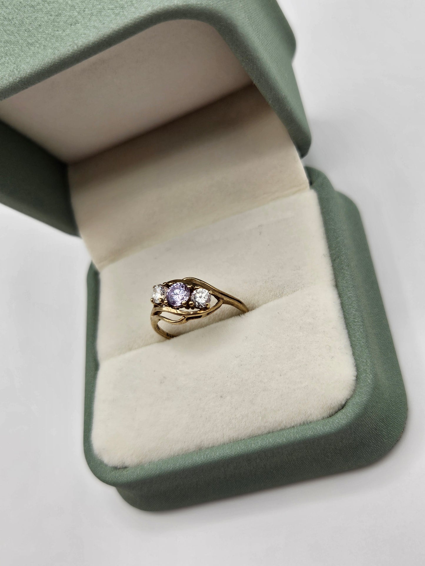 9ct gold cz ring