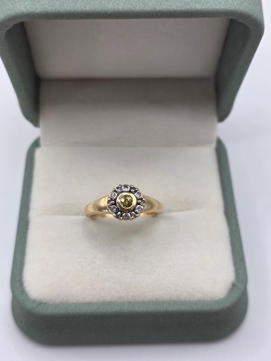9ct gold citrine and zircon ring