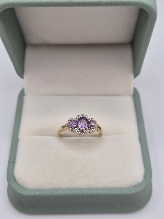 9ct gold amethyst and diamond ring
