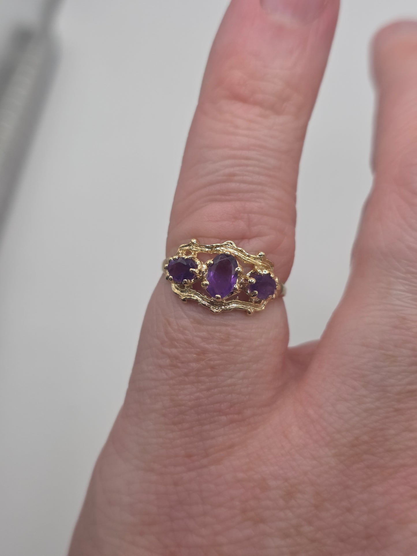 9ct gold amethyst ring