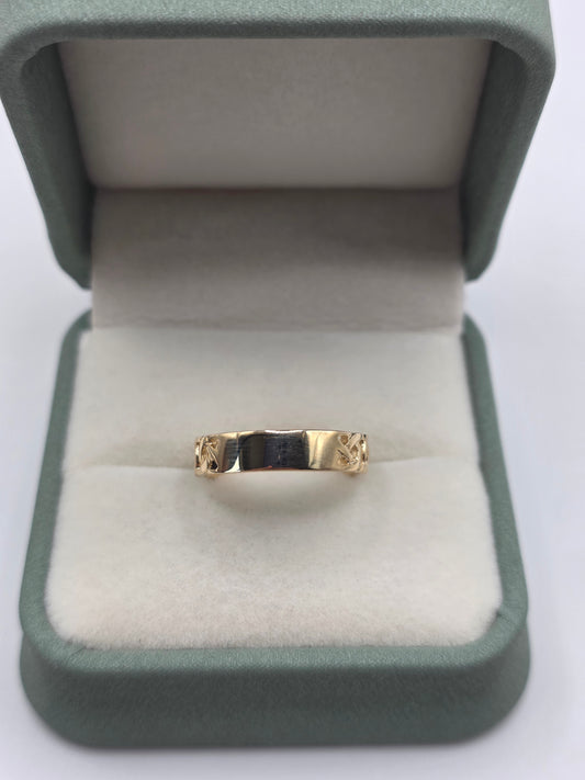 9ct gold celtic signet ring
