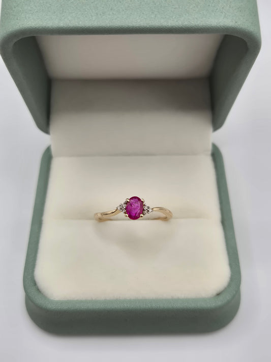 9ct gold ruby and diamond ring
