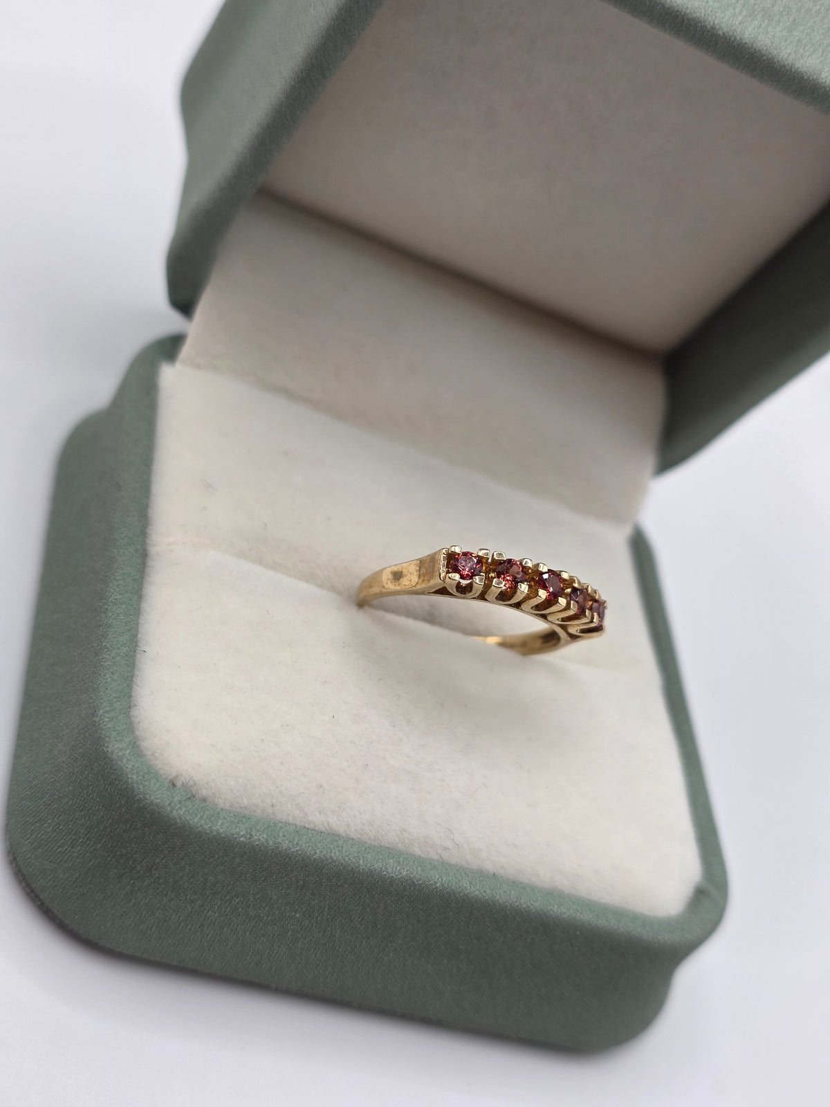 9ct gold gemstone ring