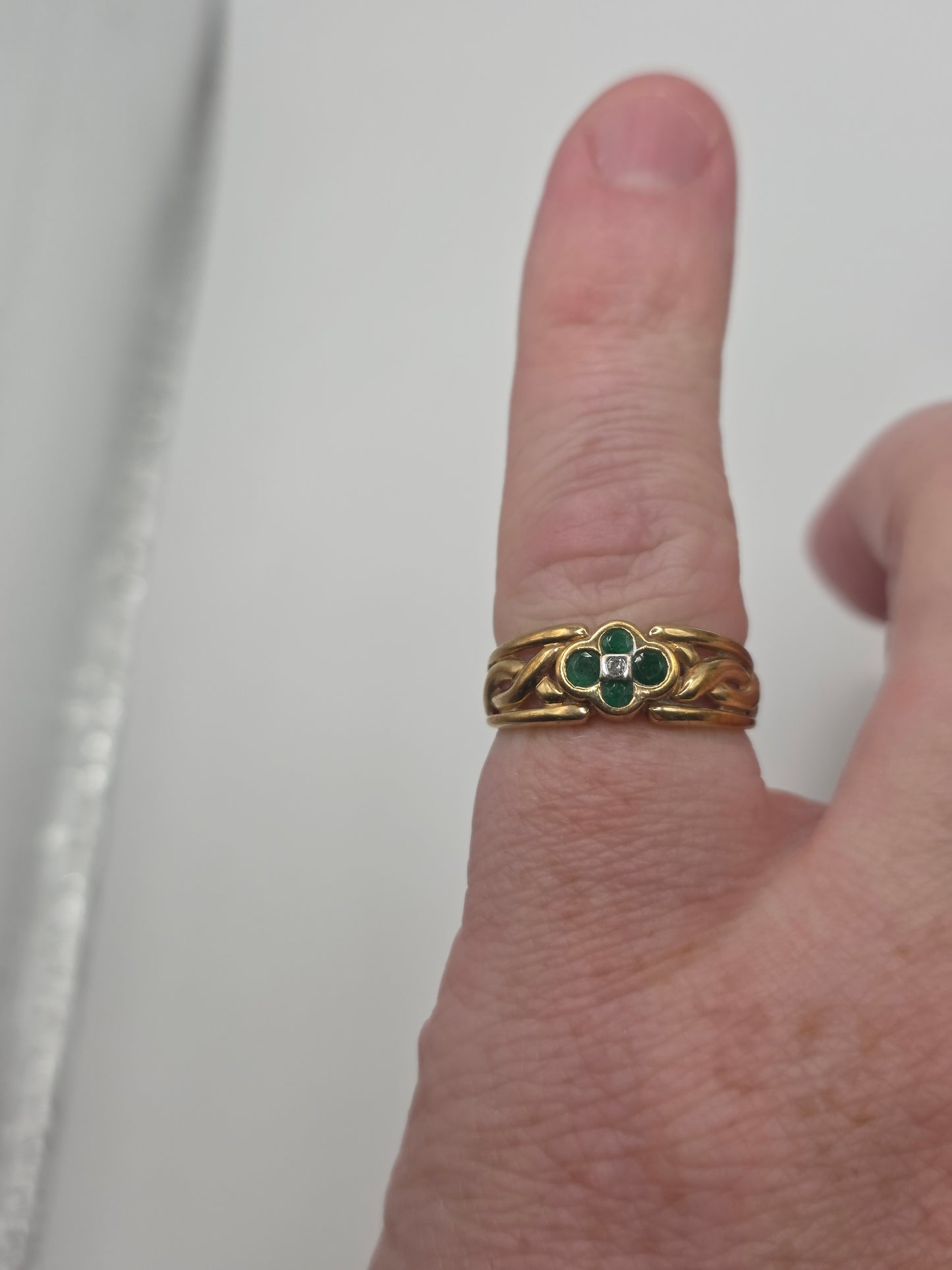 9ct gold emerald and diamond ring