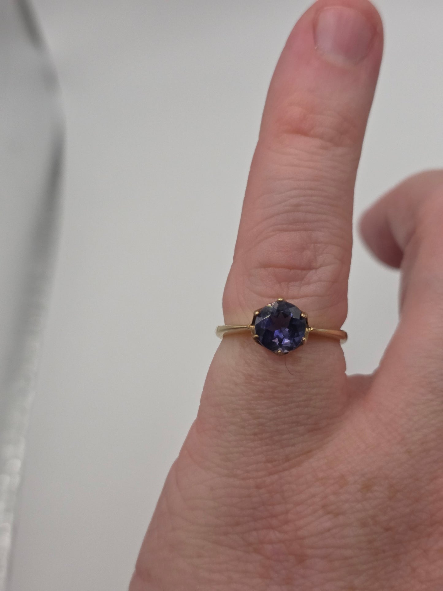 9ct gold iolite ring