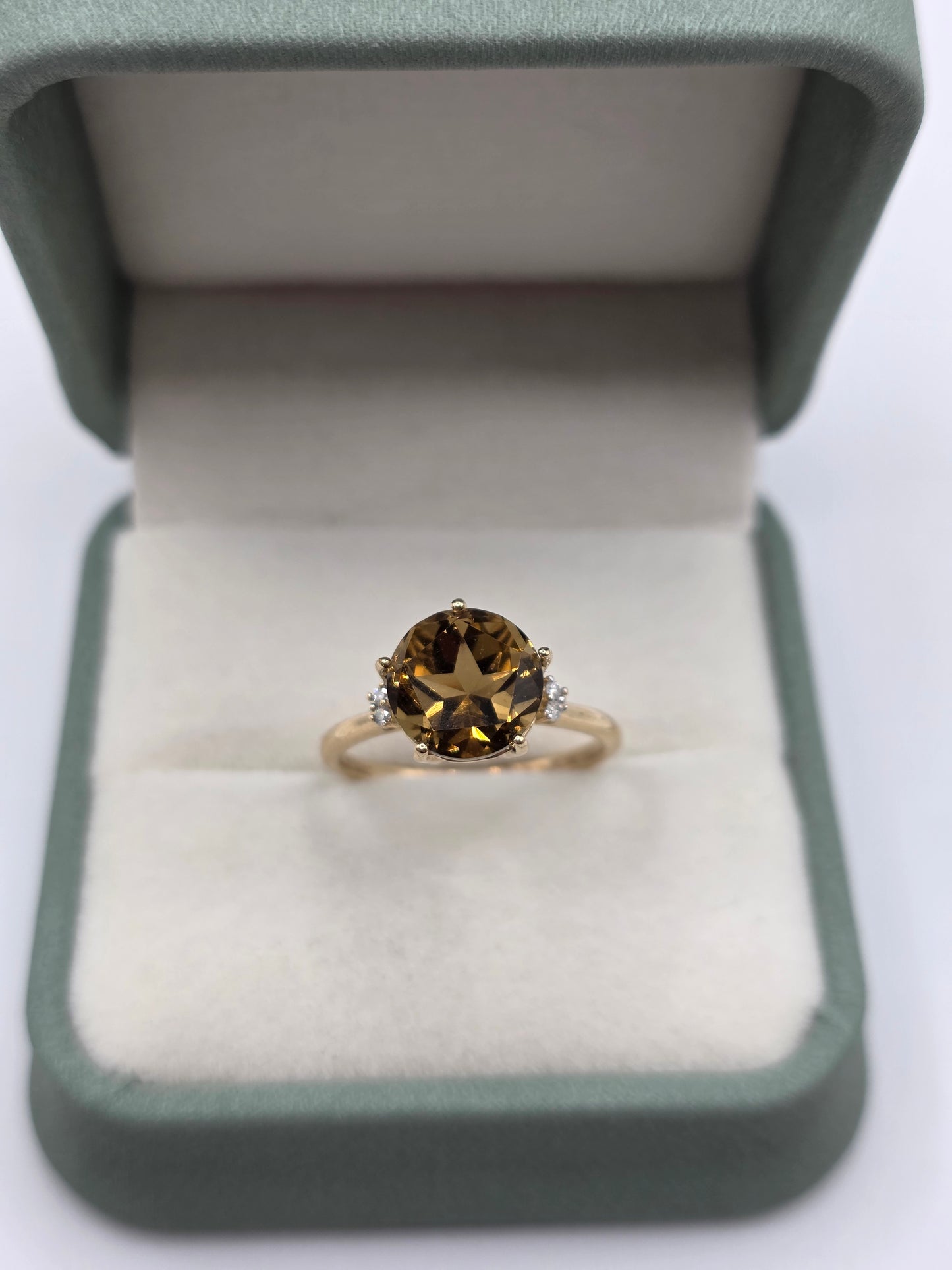 9ct gold citrine and diamond ring