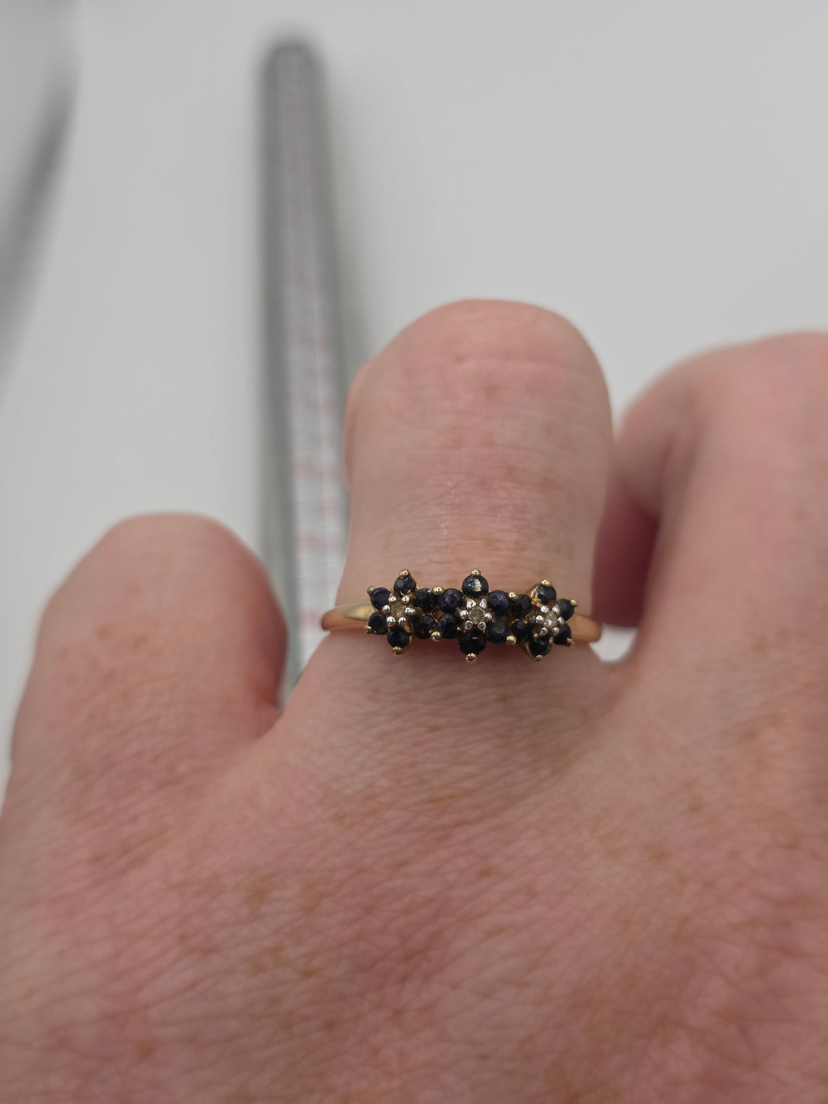 9ct gold sapphire and diamond ring