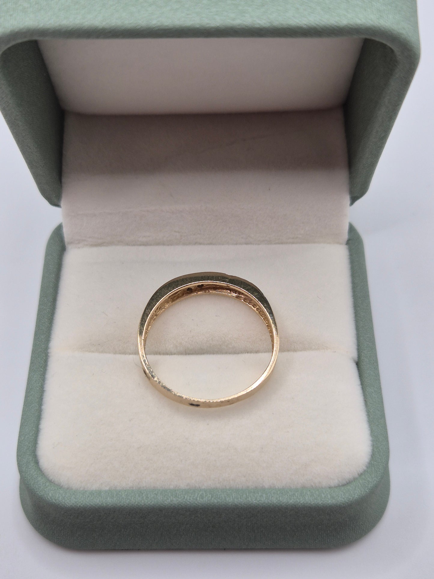 14ct gold diamond ring