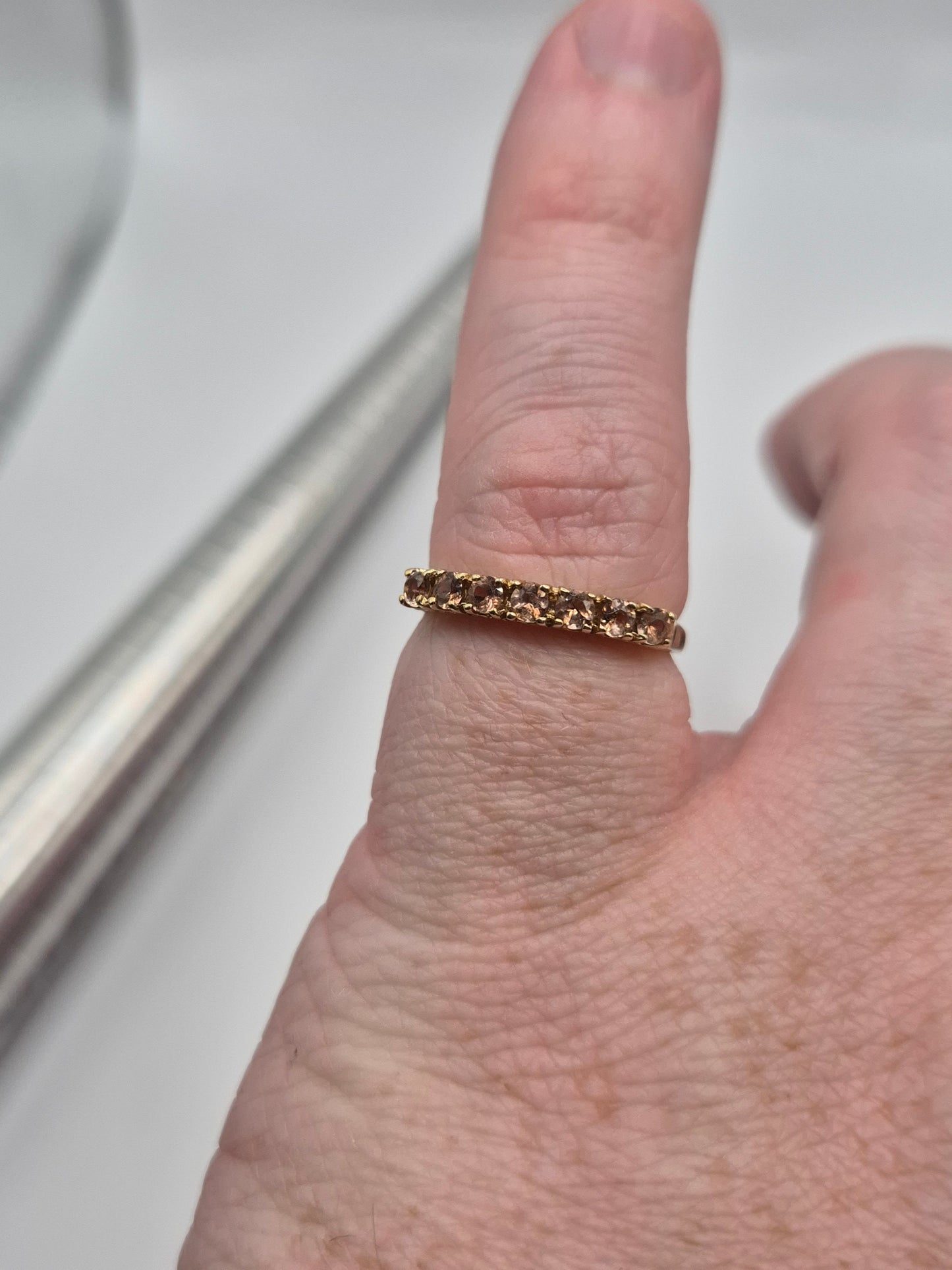 9ct gold quartz ring