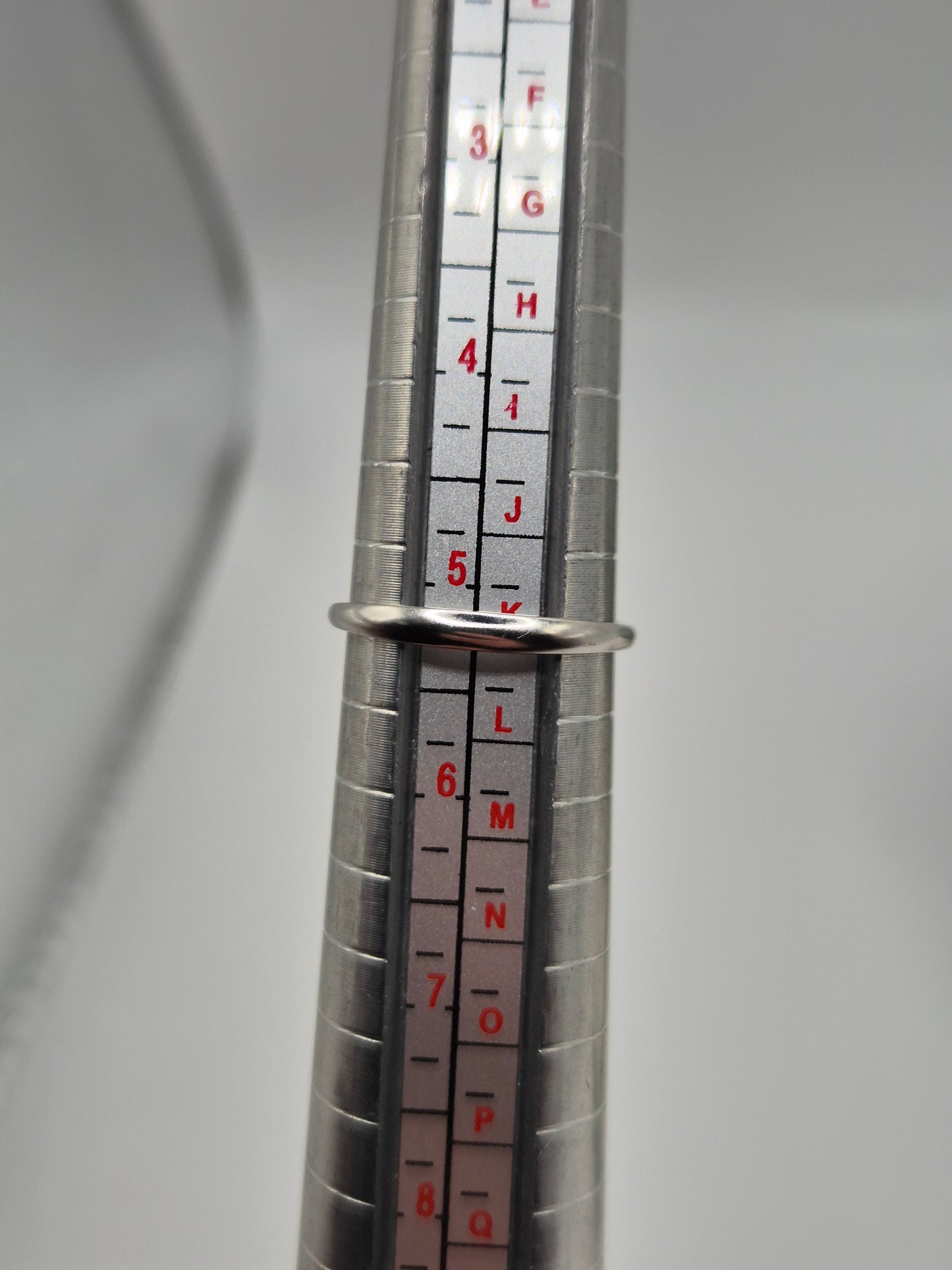 9ct white gold pink topaz ring