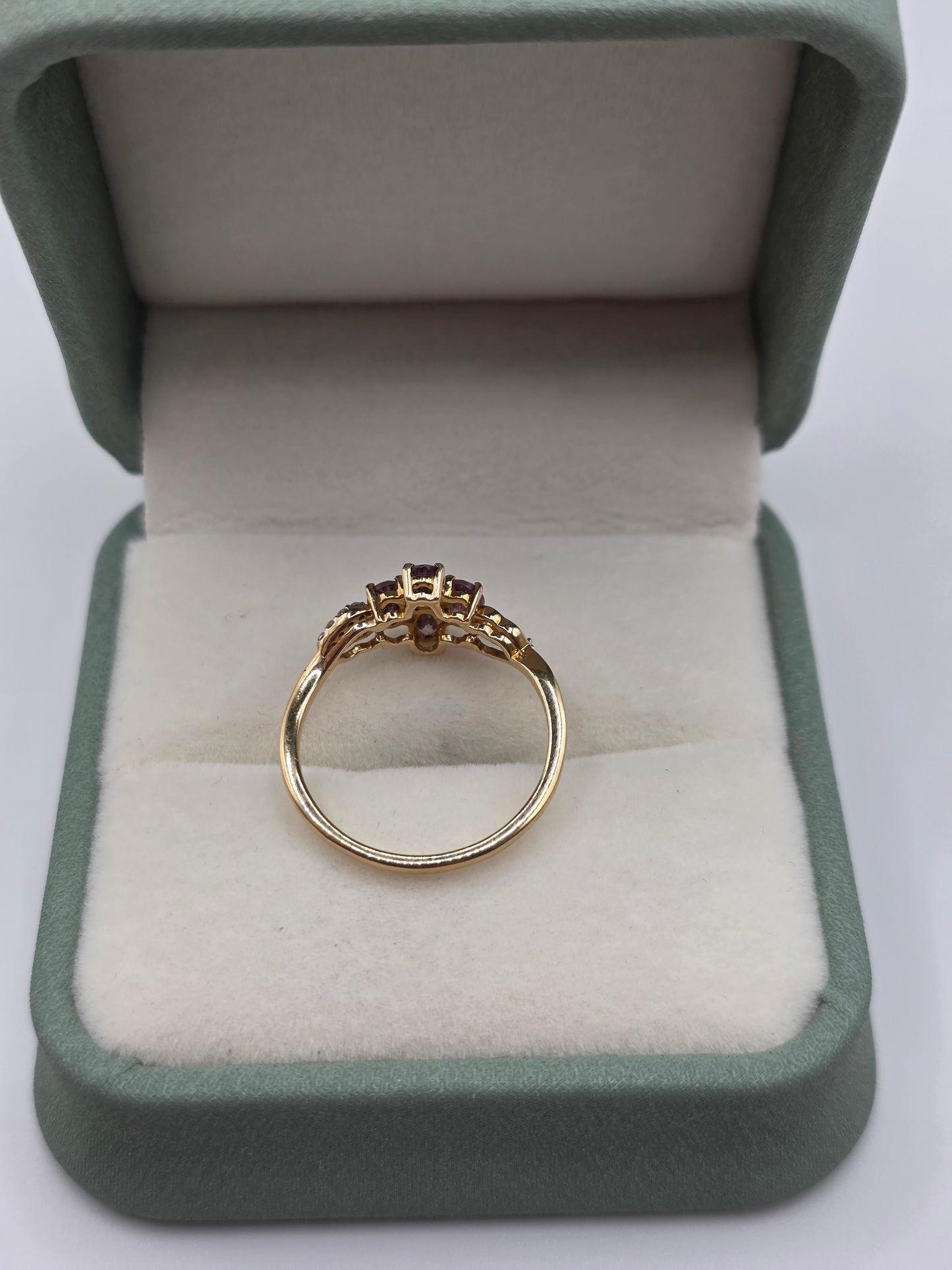 9ct gold spinel and diamond ring